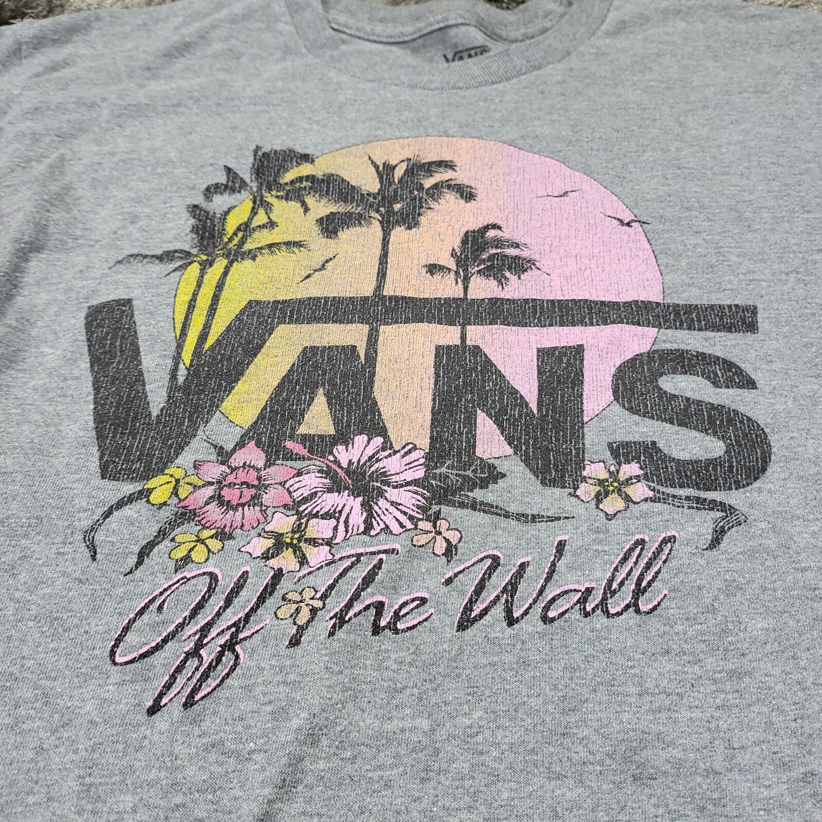 Vans Shirt Mens Small Gray Palm Trees Floral Off The Wall Skate Logo Cotton Tee