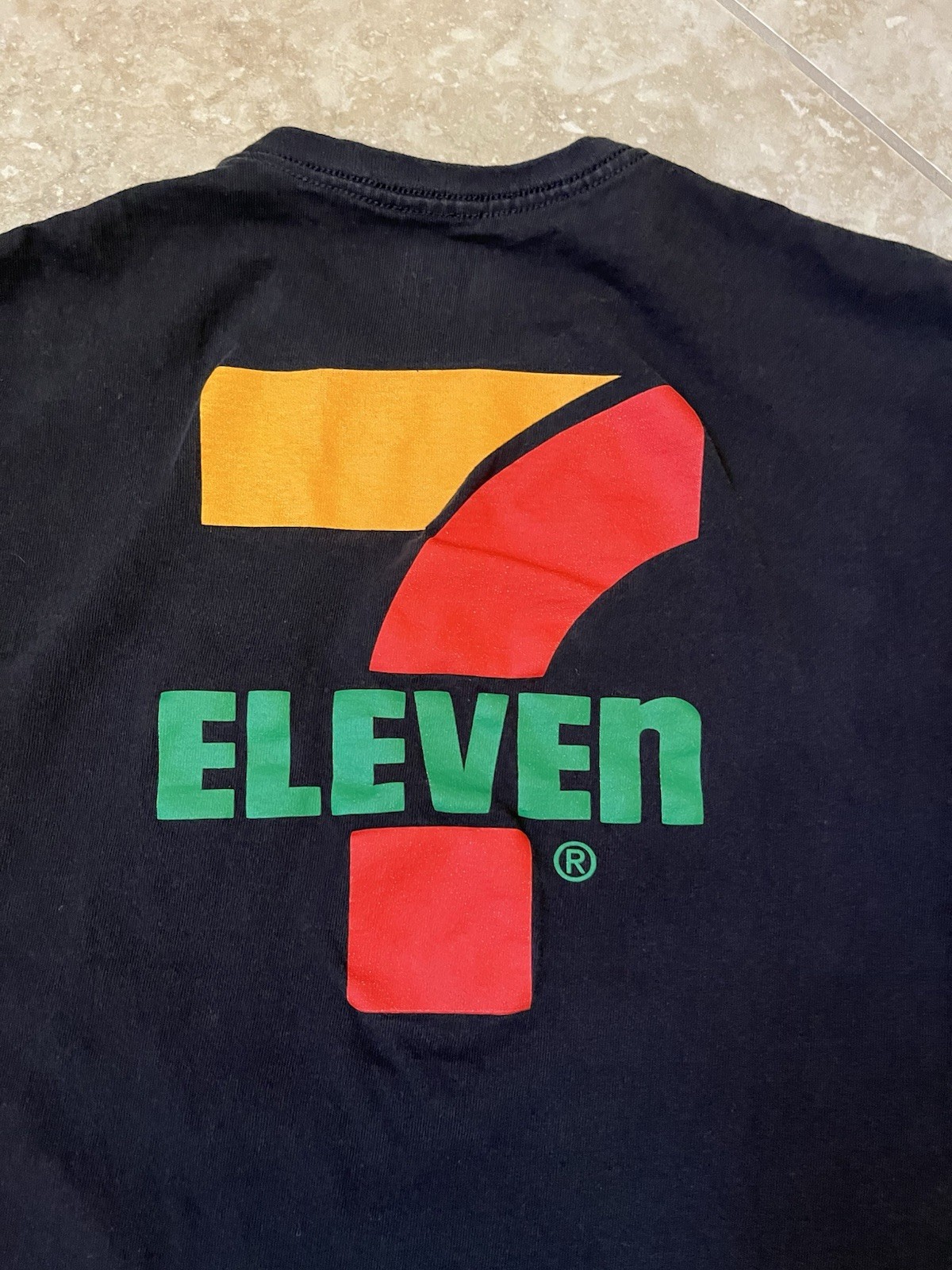7-Eleven Shirt Men Size Large Black Graphic Tee Short Sleeve 100% Cotton T-Shirt