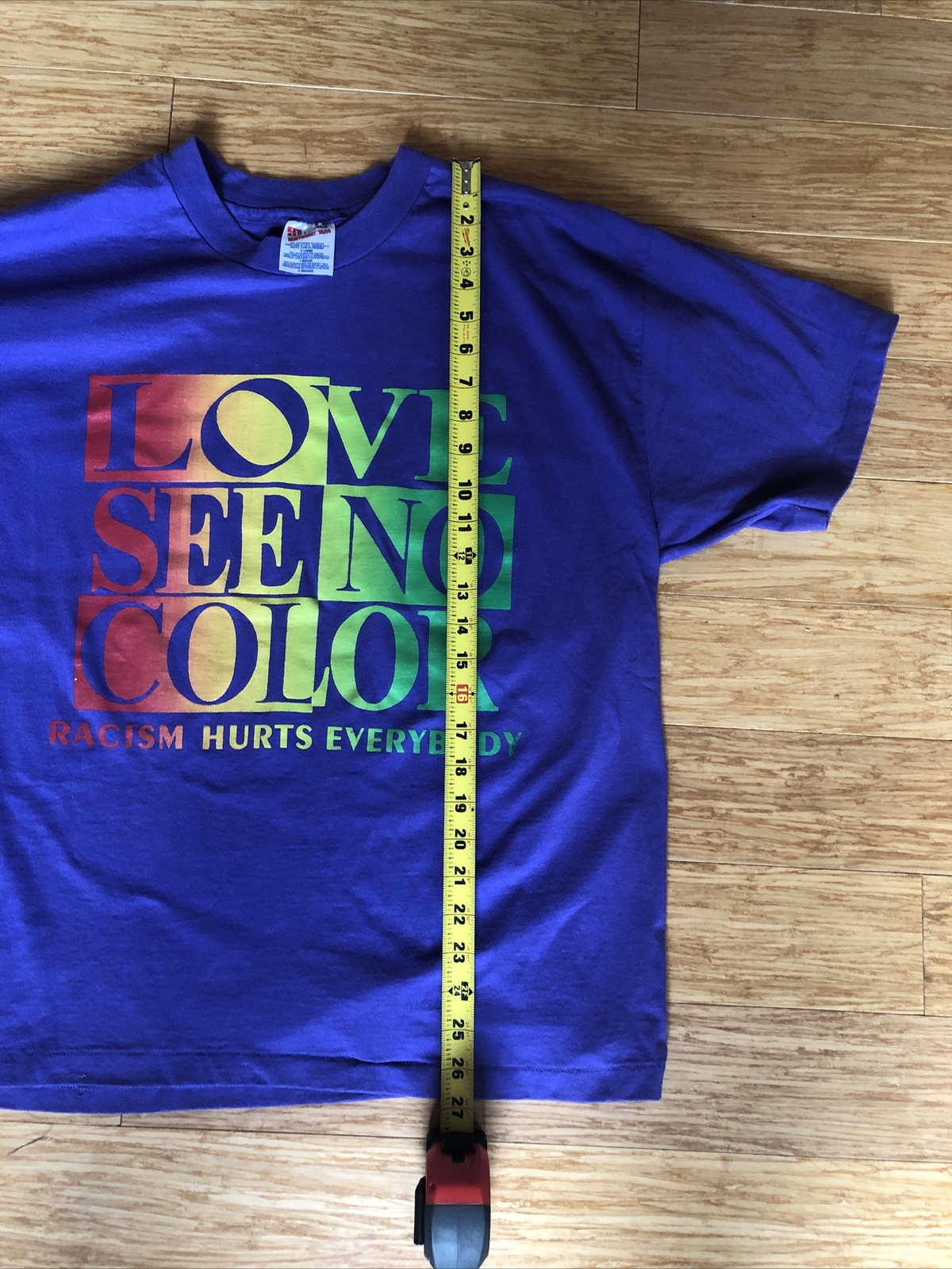 Love Sees No Color Racism Hurts Everyone T-Shirt Size XL Anti Racism SS VTG E
