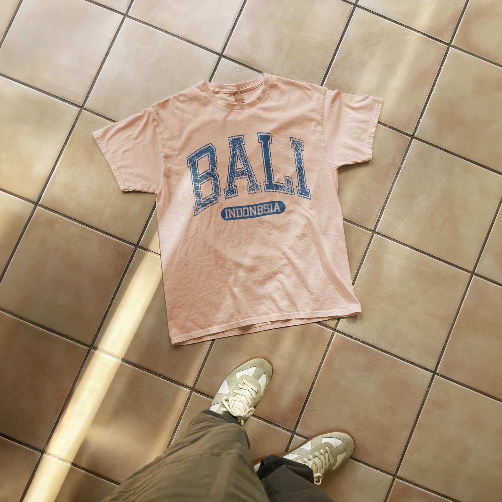 Bali Indonesia Classic Varsity Style T-Shirt SummerVintage Retro Tee