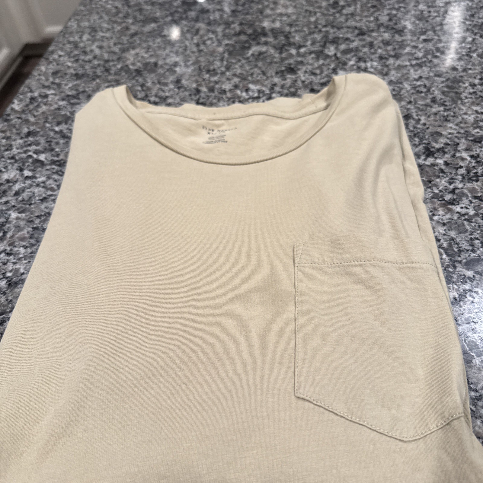 Club Monaco Men’s Short Sleeve Pocket Tee Beige Size XLarge