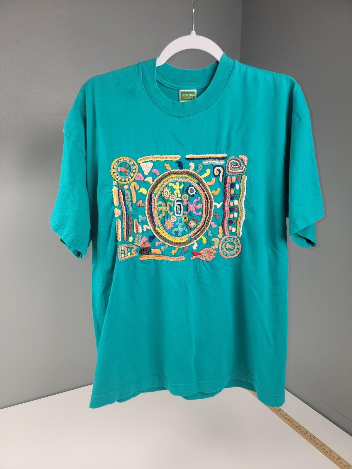VTG Tip&rsquo;s Club Classics green hand embroidered Carlos Rosales Guatemala Shirt XL