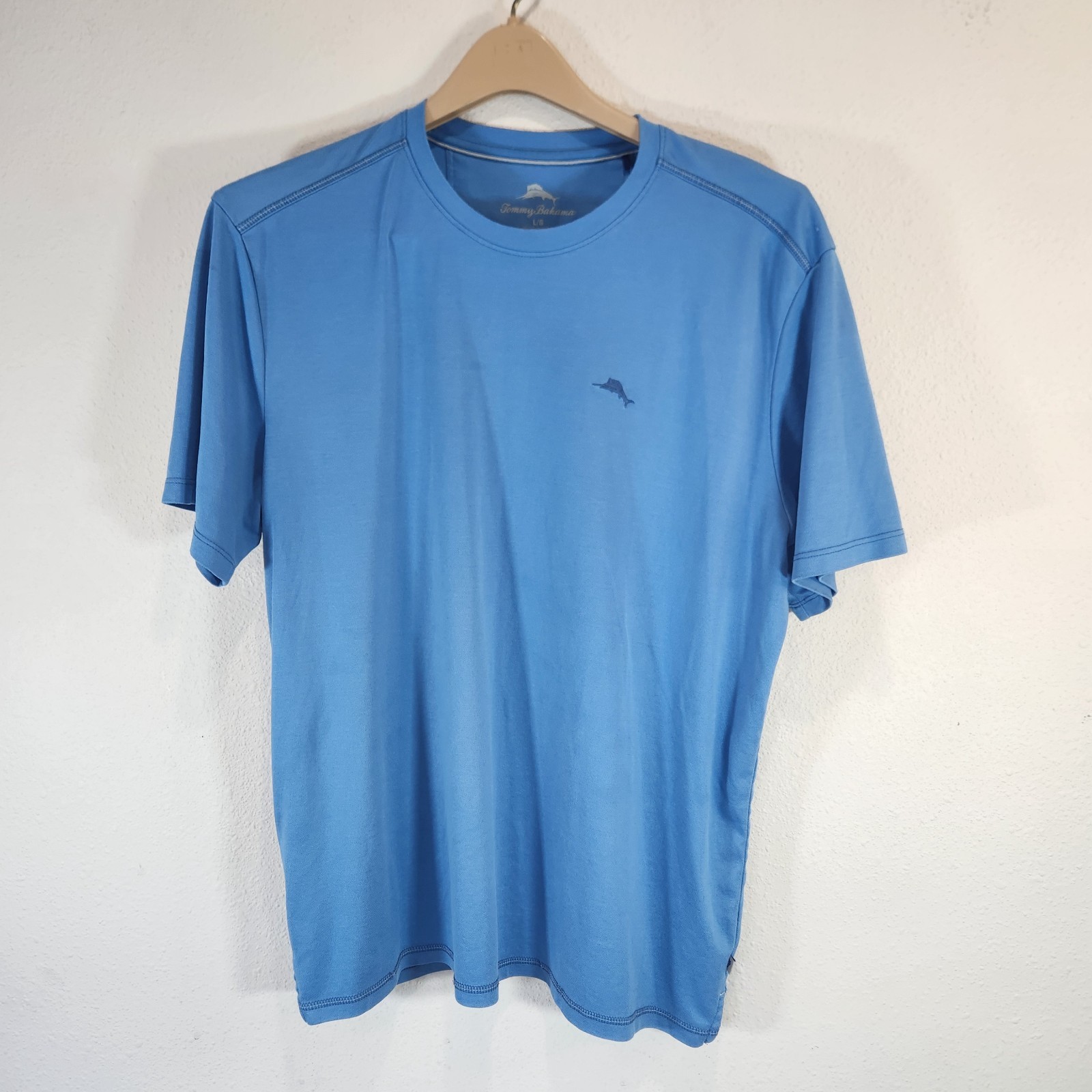 Tommy Bahama Men’s Large Blue Crewneck Tee Classic Resort Chic Casual Luxury