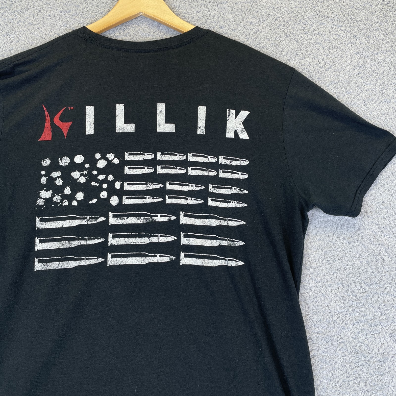 KILLIK Men&rsquo;s Black T-Shirt Size Large Short Sleeve American Flag Hunting