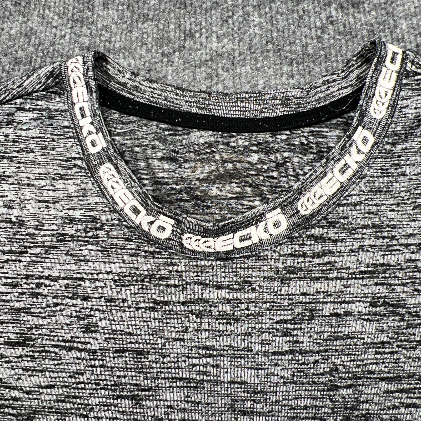 ECKO UNLTD T-Shirt Mens XL Gray Black Short Sleeve Black Logo Cuff Unlimited