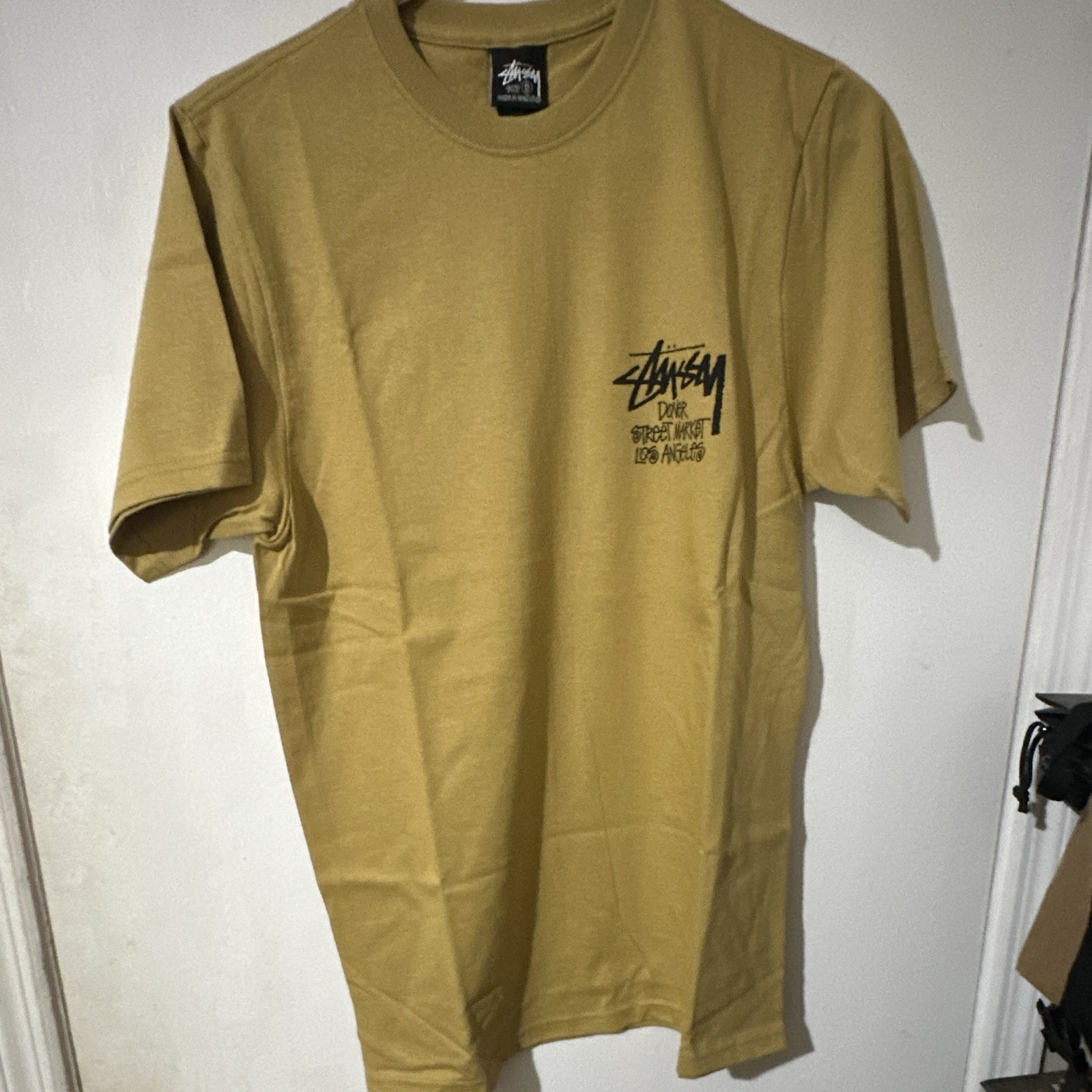 Stussy Dover Street Market Los Angeles Graphic Tan T-Shirt Men&rsquo;s S Crew