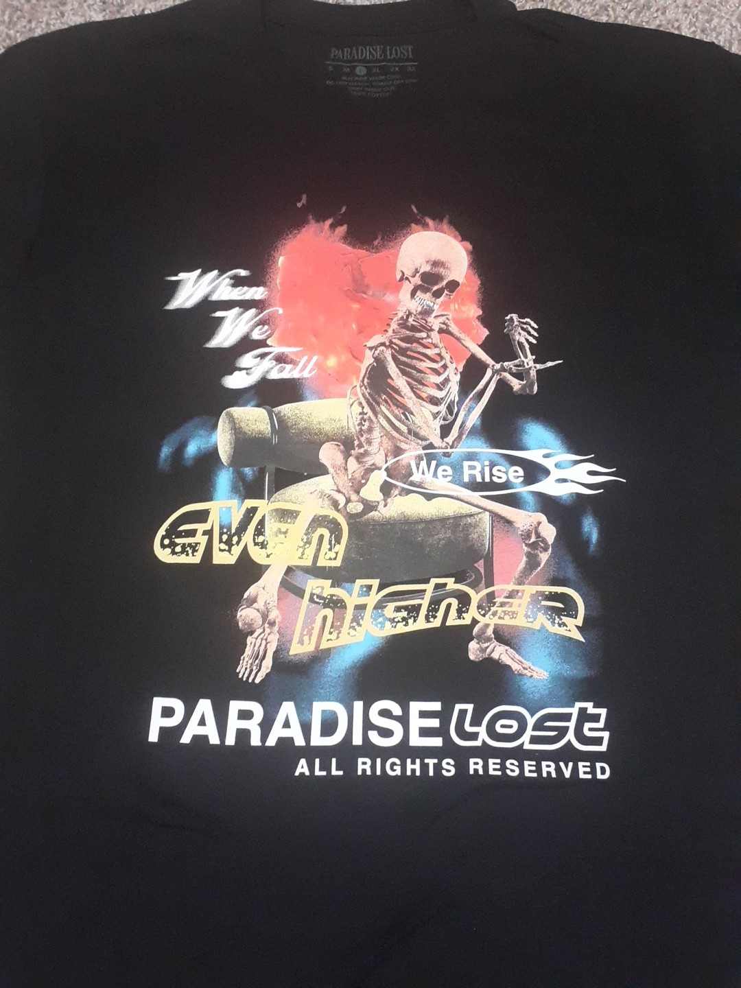 New Men&rsquo;s Size Large Graphic Print Short Sleeve T-Shirt Paradise Lost Free Ship!