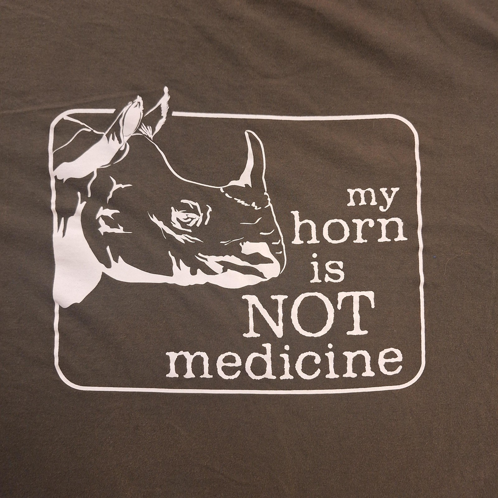 Save The Rhino Nepal Shirt Mens XL Green My Horn Is Not Medicine Tee FLAW