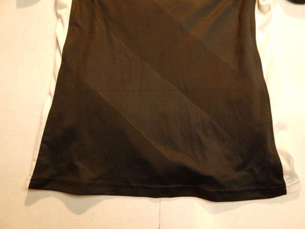UA Under Armour United Hurricanes Mens Size S semi-fitted heatgear athletic shrt