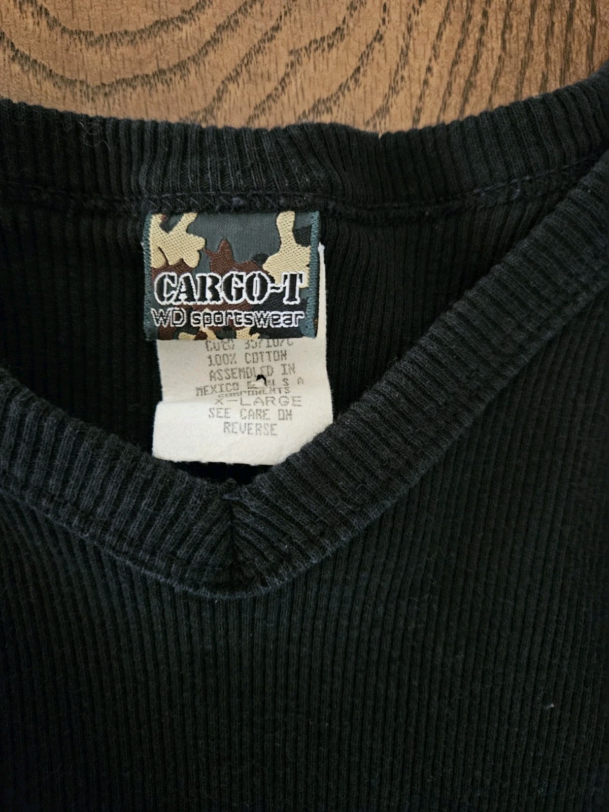 Ribbed Knit V Neck Cargo T-shirt XLarge