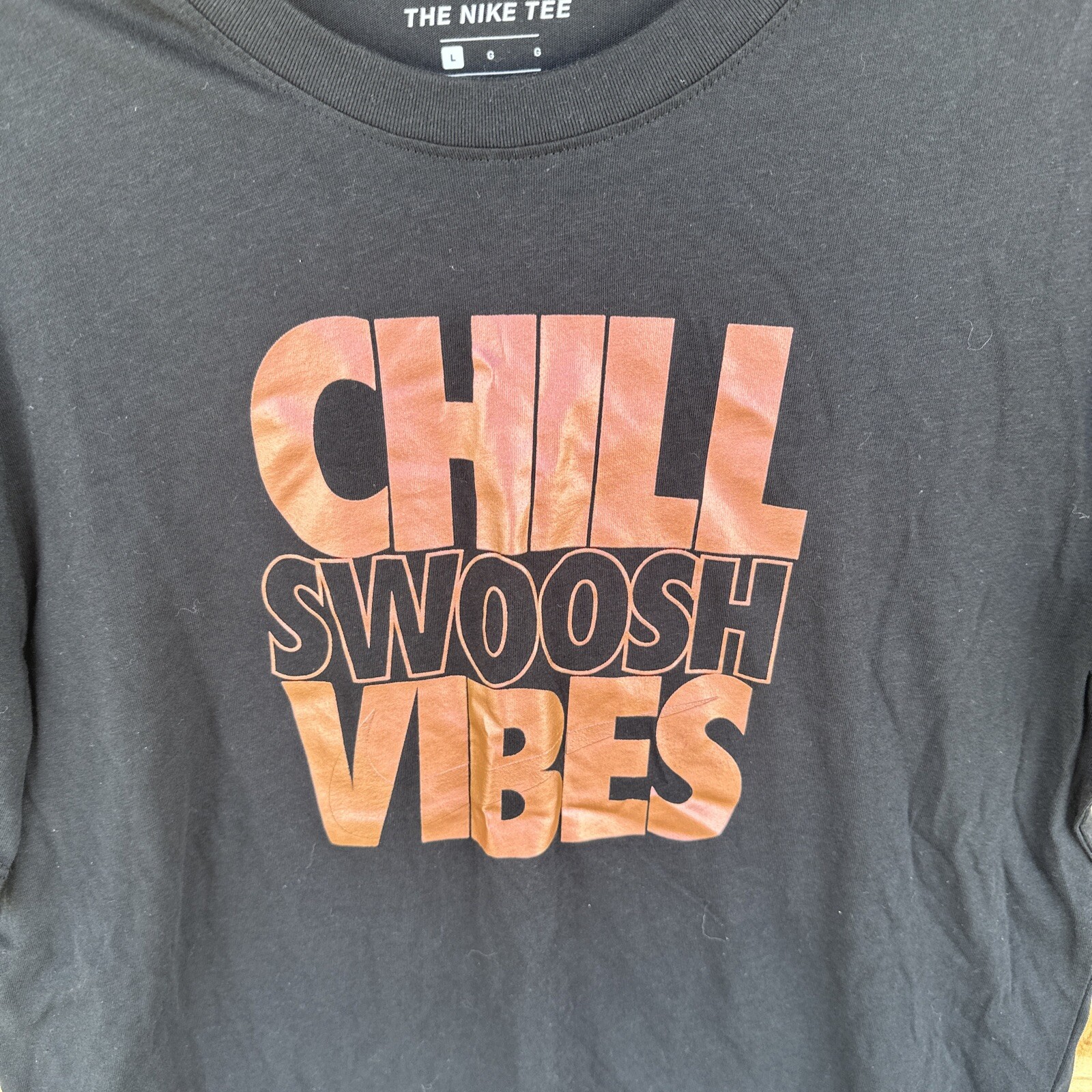 NIKE CHILL SWOOSH VIBES T SHIRT MENS BLACK LARGE