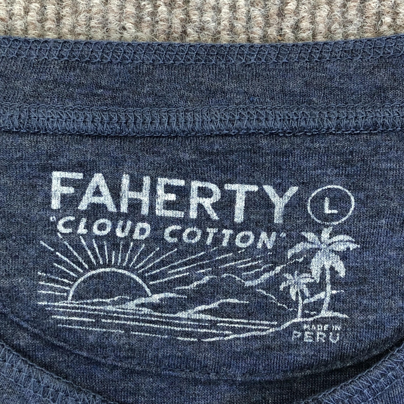 Faherty Shirt Mens Large Blue Cloud Cotton Henley Long Sleeve Tagless Tee