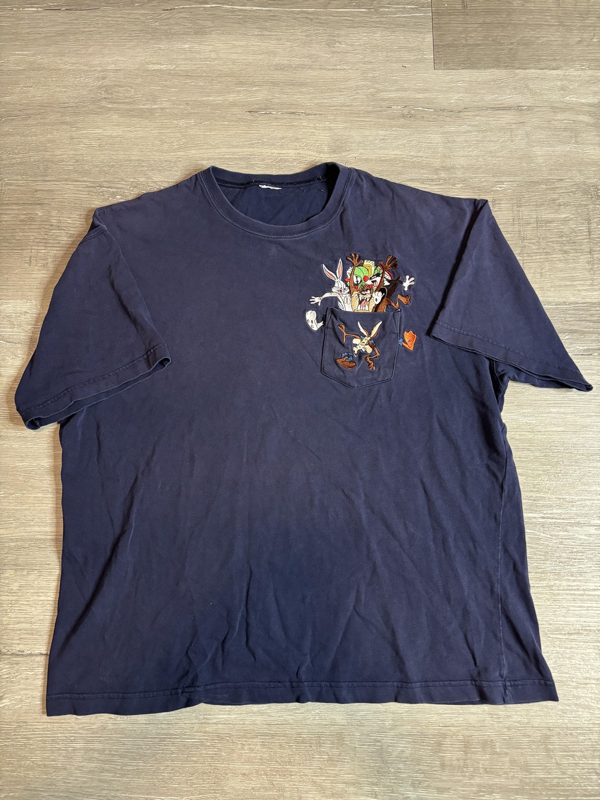 Looney Tunes Shirt Mens XL Blue Pocket Embroidered Bugs Taz Sylvester Wile E