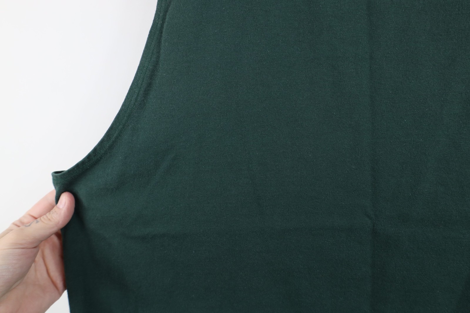 Vintage 90s Streetwear Mens Medium Faded Bank Tank Top T-Shirt Hunter Green USA