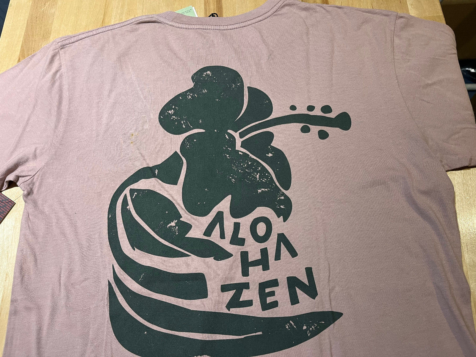 ALOHA ZEN Rainbow Slide Graphics BLUE Tshirt – Men&rsquo;s Size M – NEW