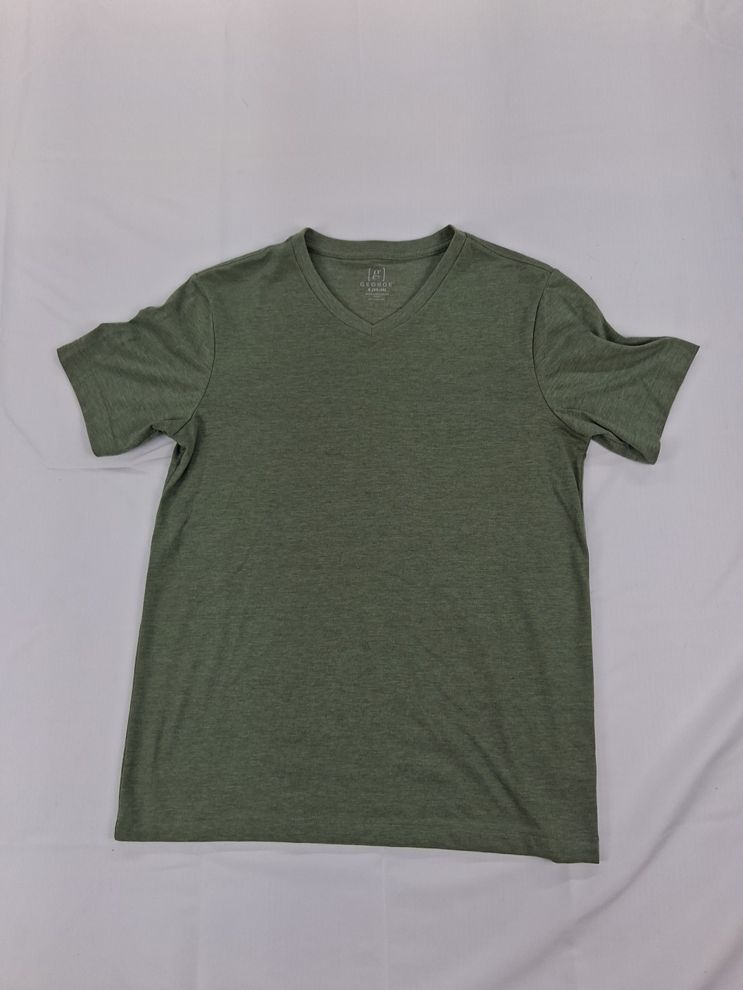 George Mens Size S (34-36) V Neck Olive Green Short Sleeve T-Shirt NWOT