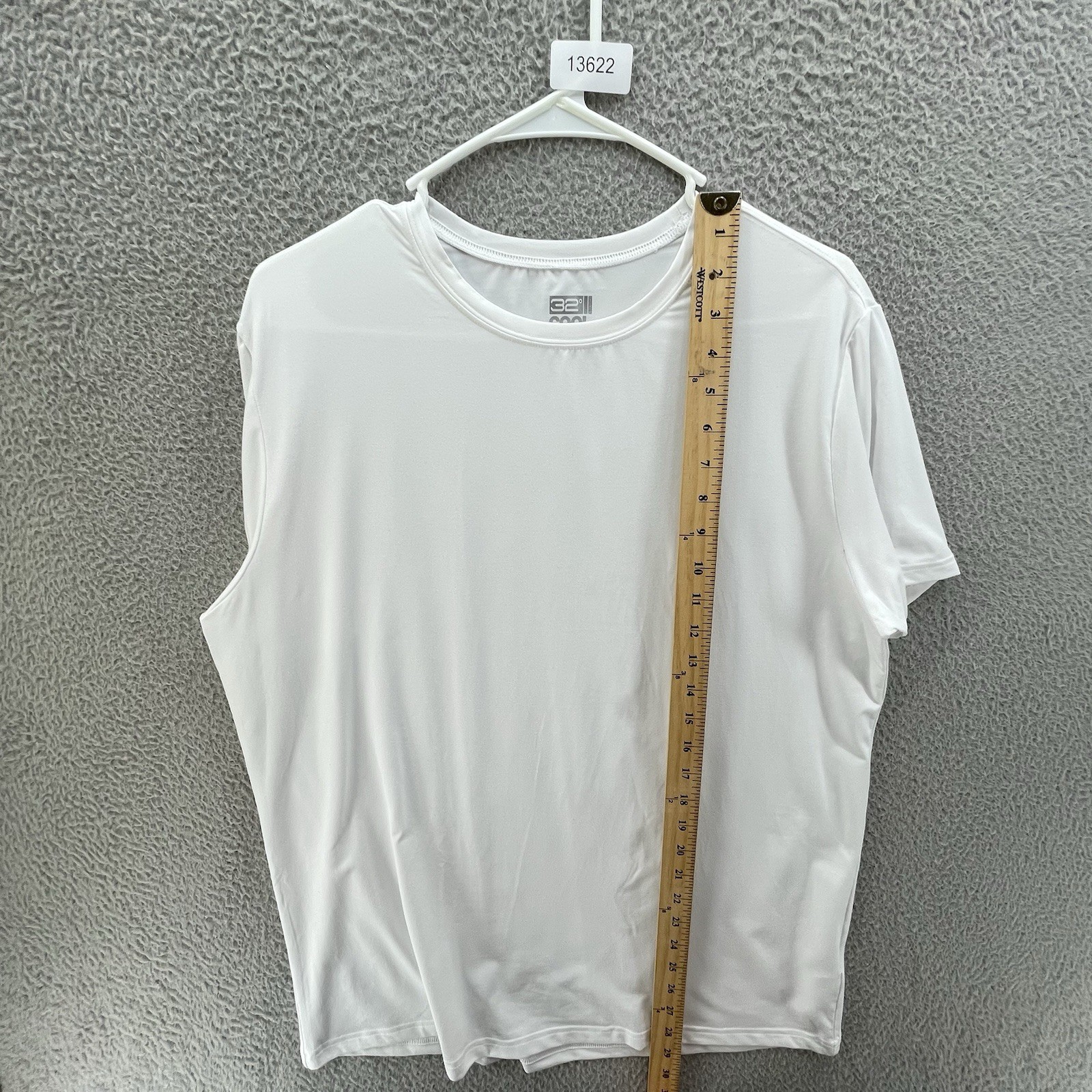 32 Degree Cool T-Shirt Men Extra Large White Casual Comfort Stretch Performance