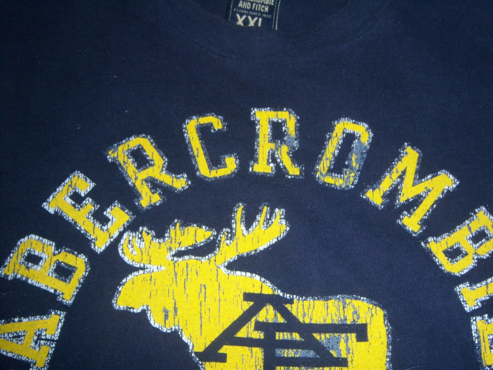 Abercrombie & Fitch Mens Muscle Fit T-Shirt Navy Yellow Logo LARGE Moose sz XXL