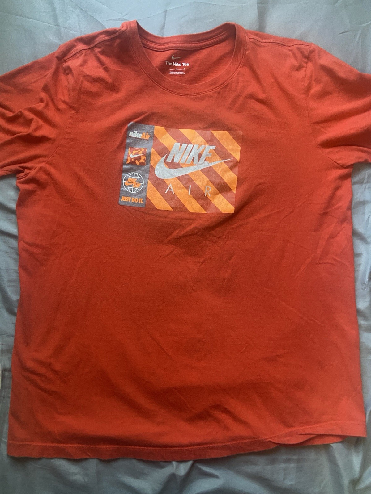 Nike The Nike Tee Nike Air Men&rsquo;s Red Graphic Crew Neck T-Shirt L Regular