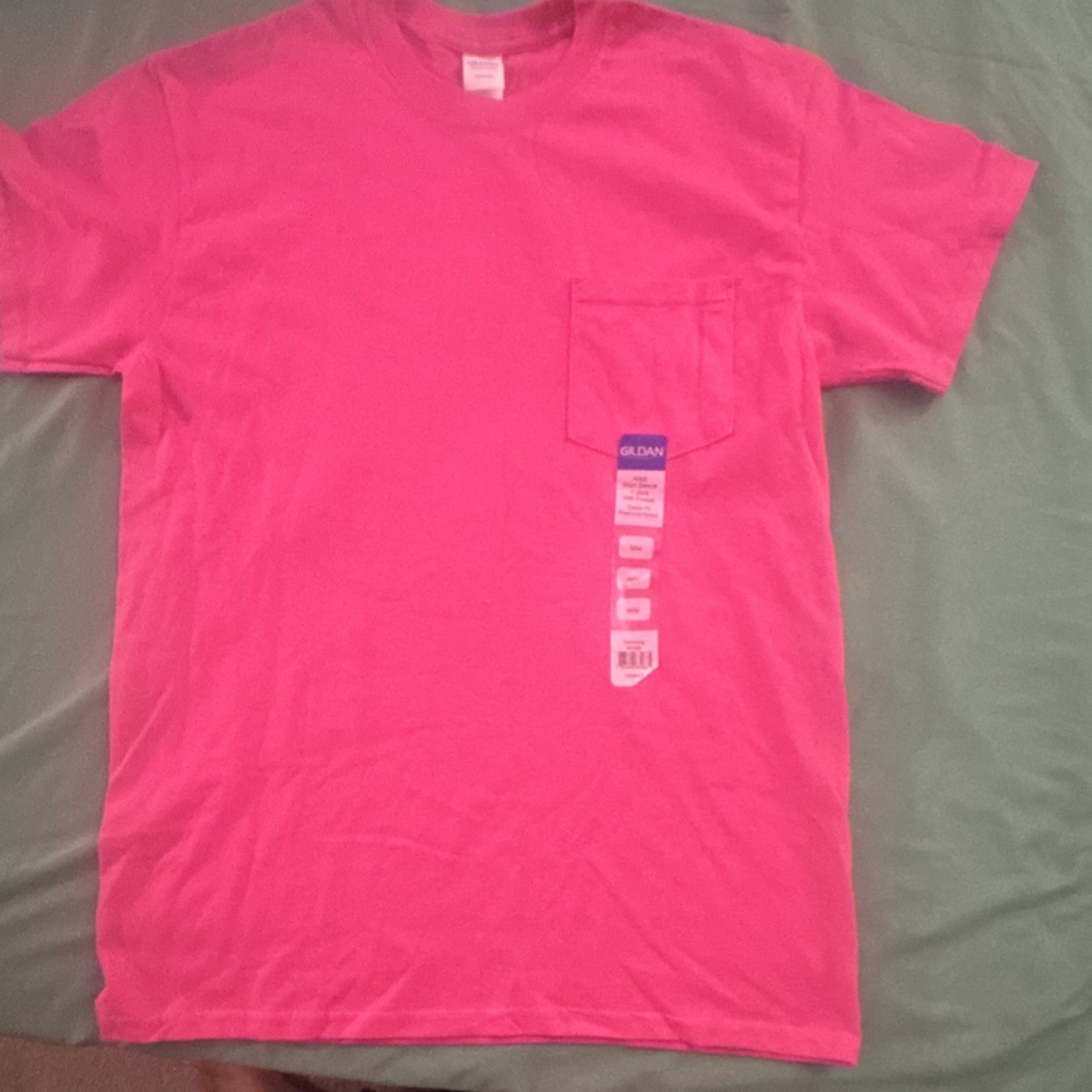 Gildan Pink Cotton Jersey Pocket Men&rsquo;s Short Sleeve Crew Neck T-Shirt Size M