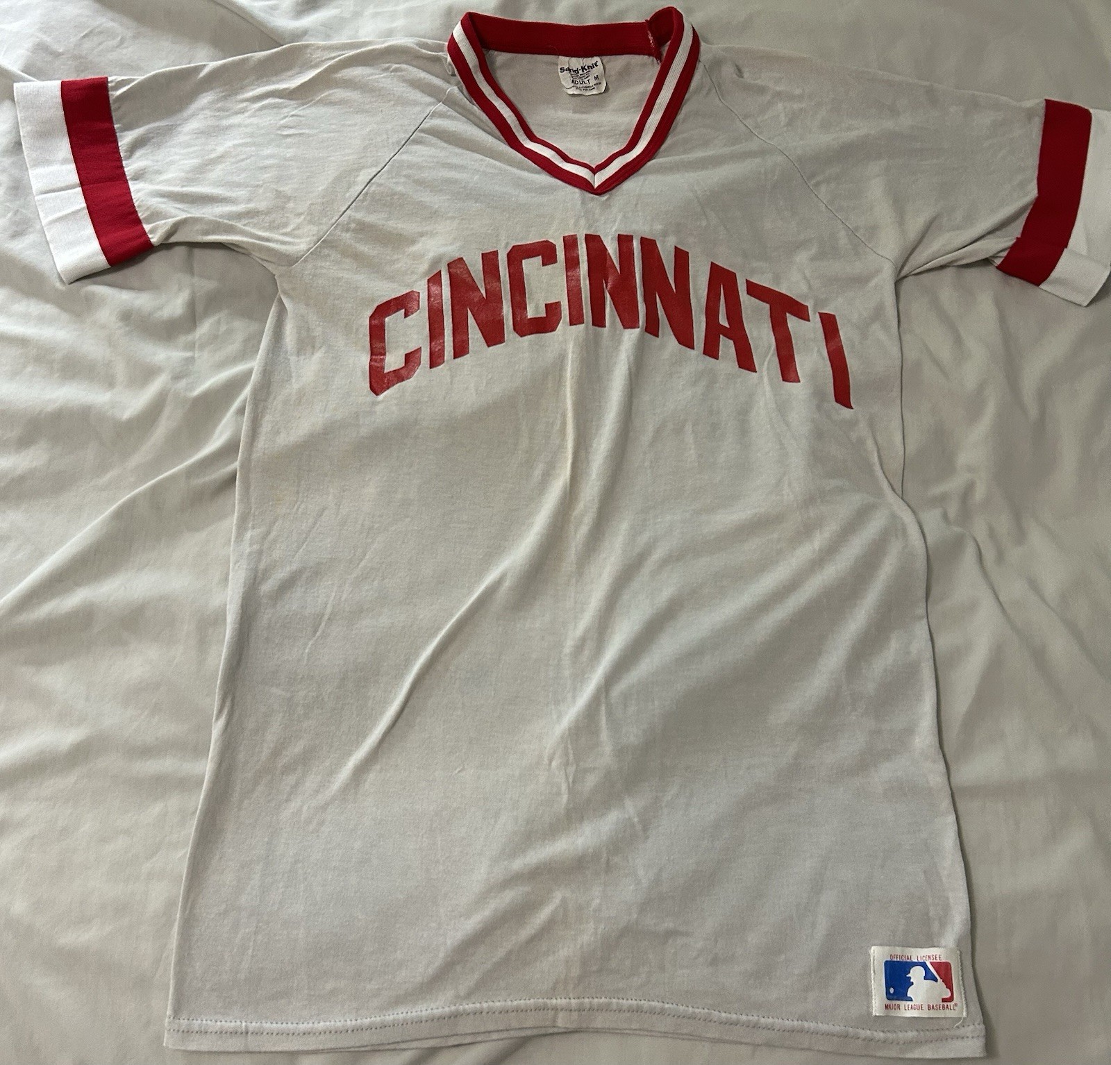 Vintage 80s Cincinnati Reds Sand Knit Jersey Shirt MLB Baseball Medium 16.5”x26”
