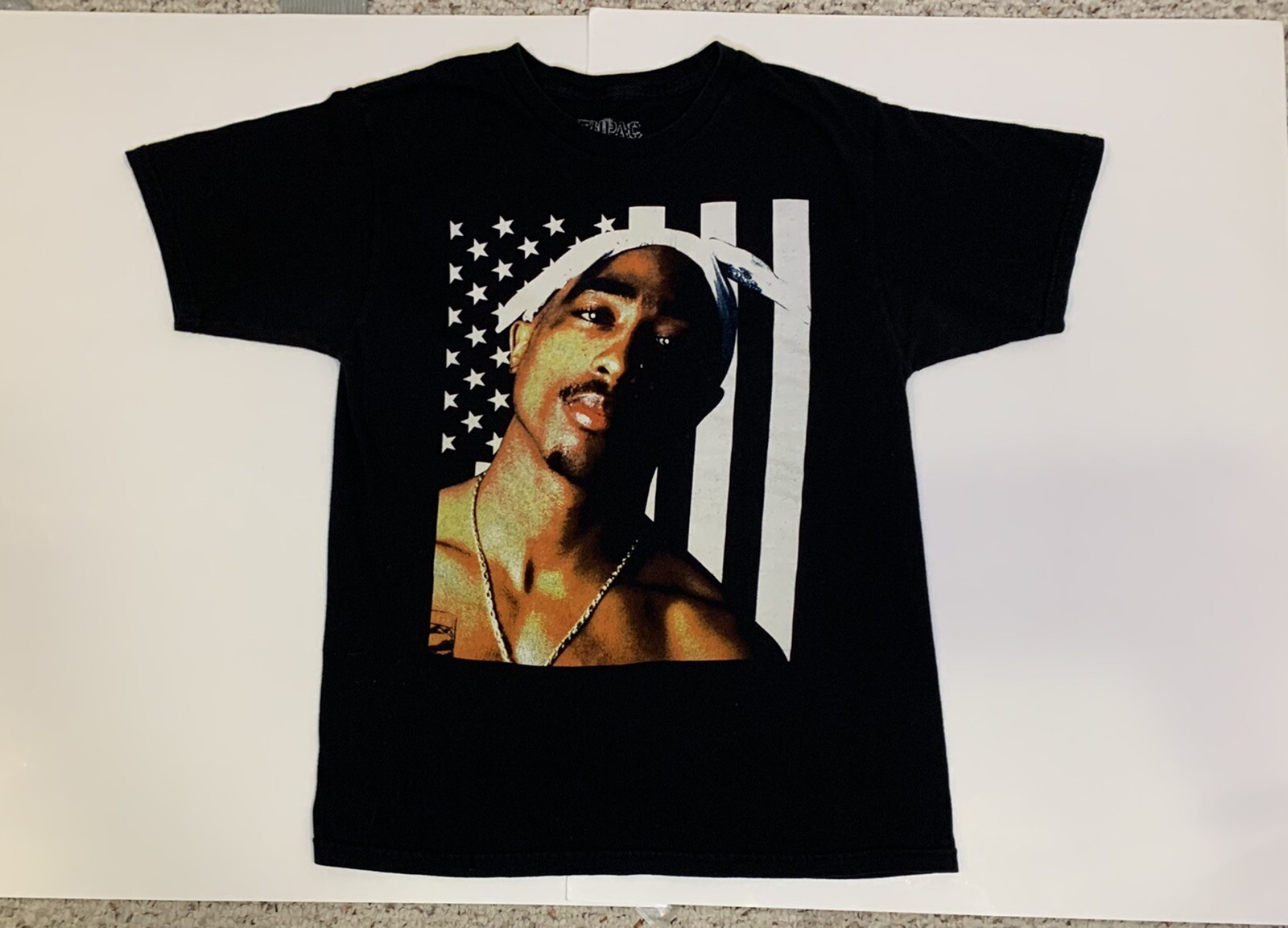 Tupac Shakur Amaru AWA M/M 2014 Hip Hop T-Shirt Black Flag White Bandana Mens M