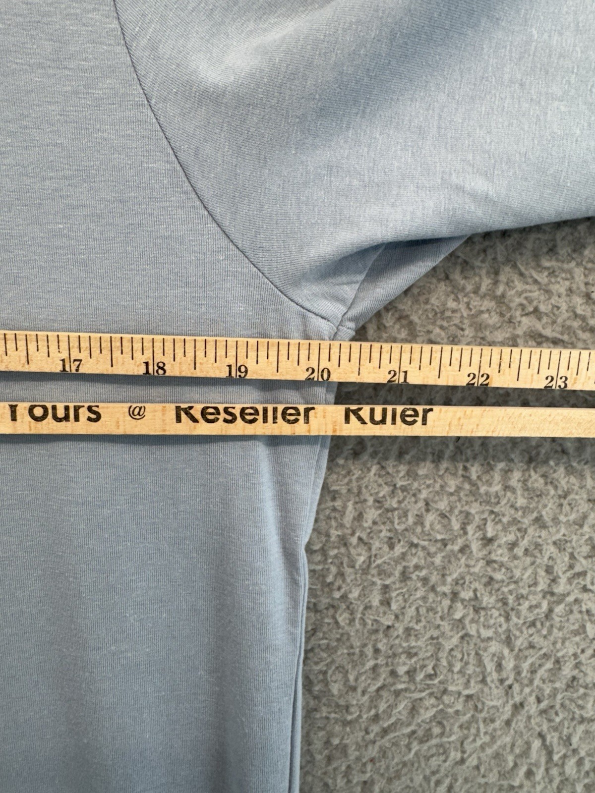 Kenneth Cole Medium Active Tech T-Shirt Sky Blue Stretch NWT