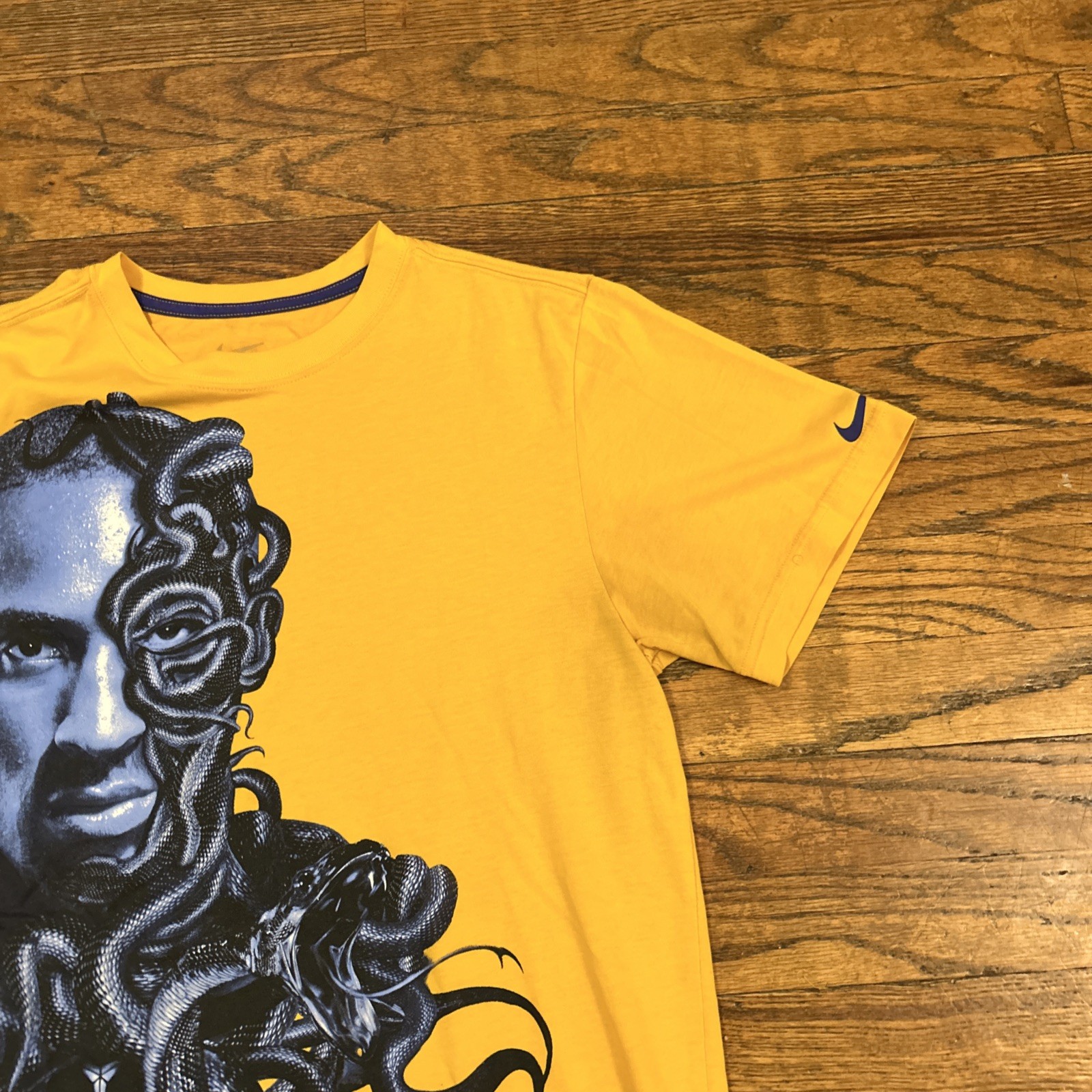 RARE Kobe Bryant Lakers Black Mamba Snakes Nike Dri-Fit Yellow Shirt Adult S