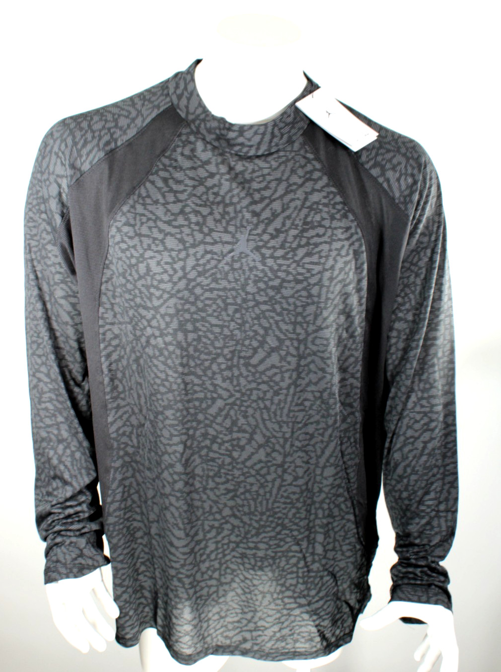 New NIKE Air Jordan Men&rsquo;s XL Dri-Fit ADV Black / Gray Long-Sleeve Shirt MSRP $80