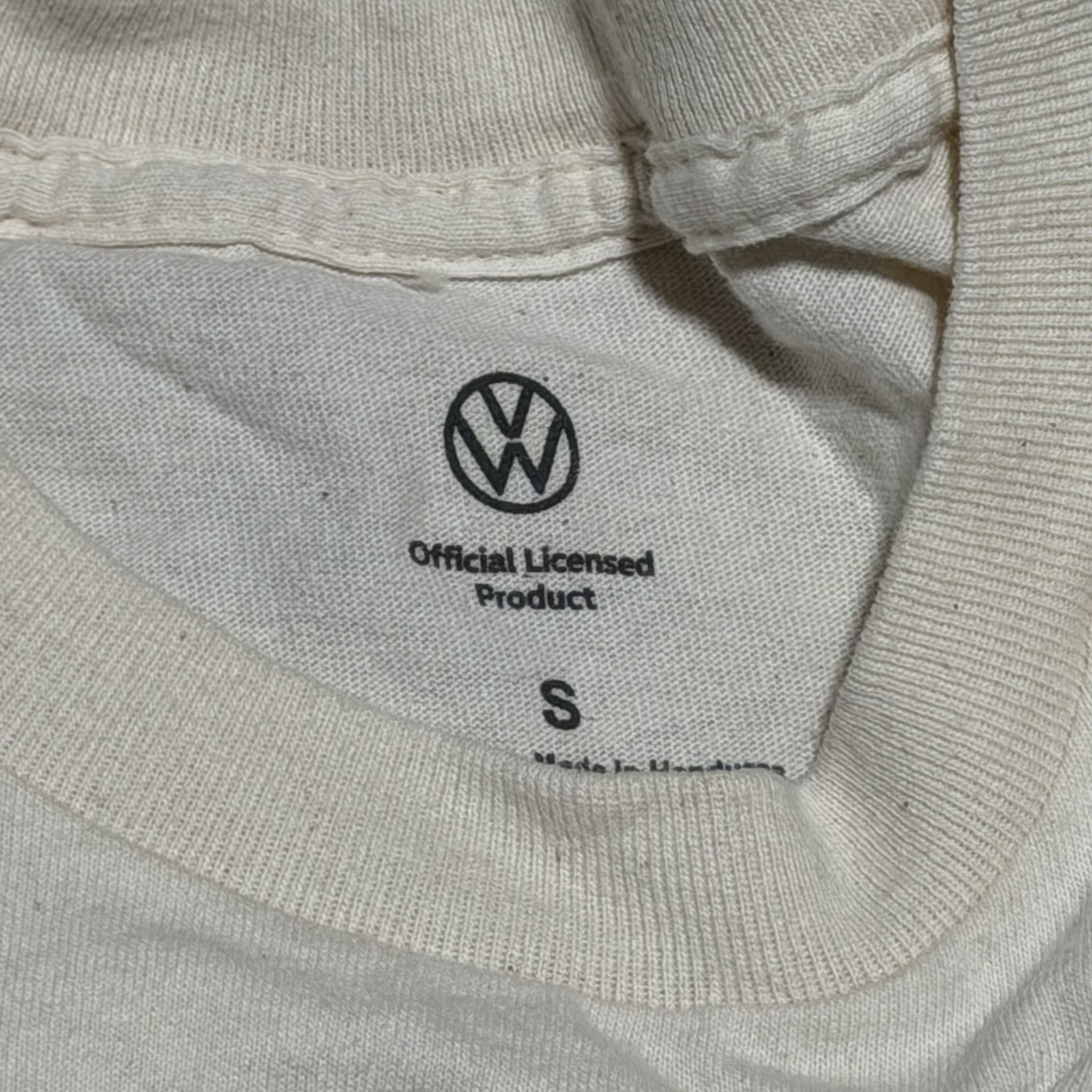 VW Volkswagen Red Bug Beetle Bugged Out T-Shirt Authentic Size Small