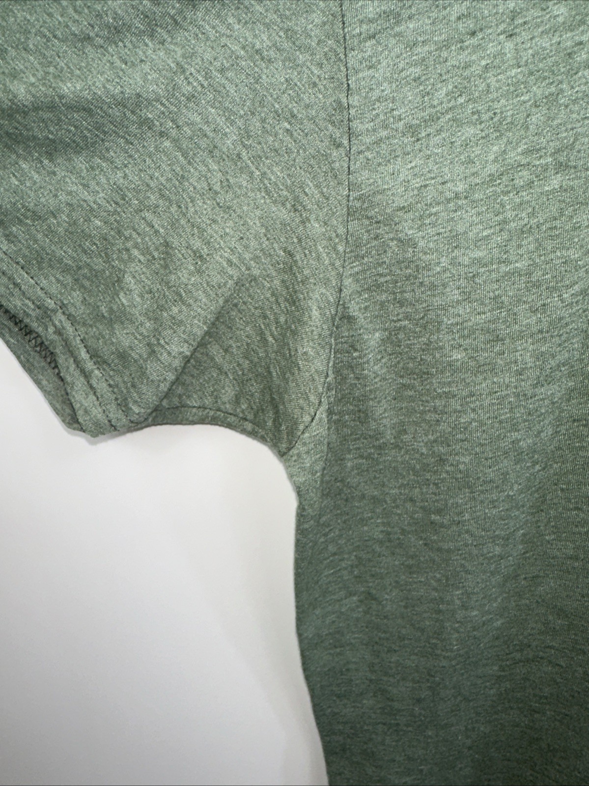 Kentucky Derby Men’s XL Gildan Softstyle Ring Green Poly Cotton Blend T-shirt