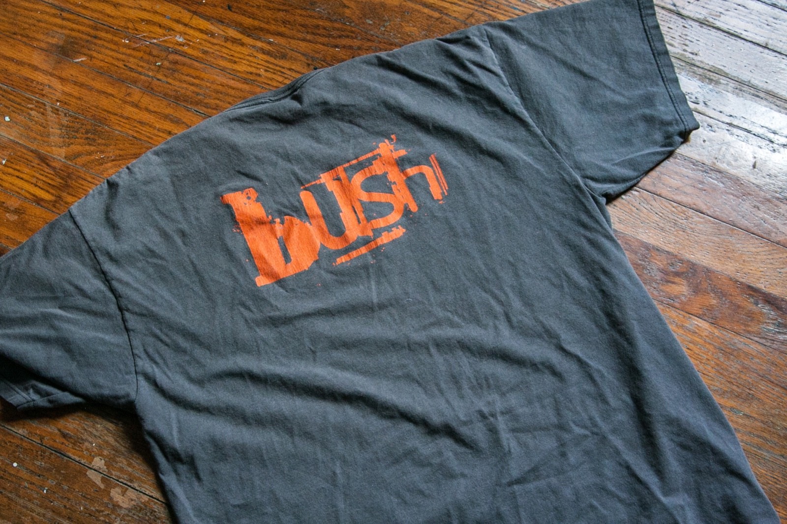 BUSH vintage 1990s t-shirt (Razorblade Suitcase) [XL; Tultex]