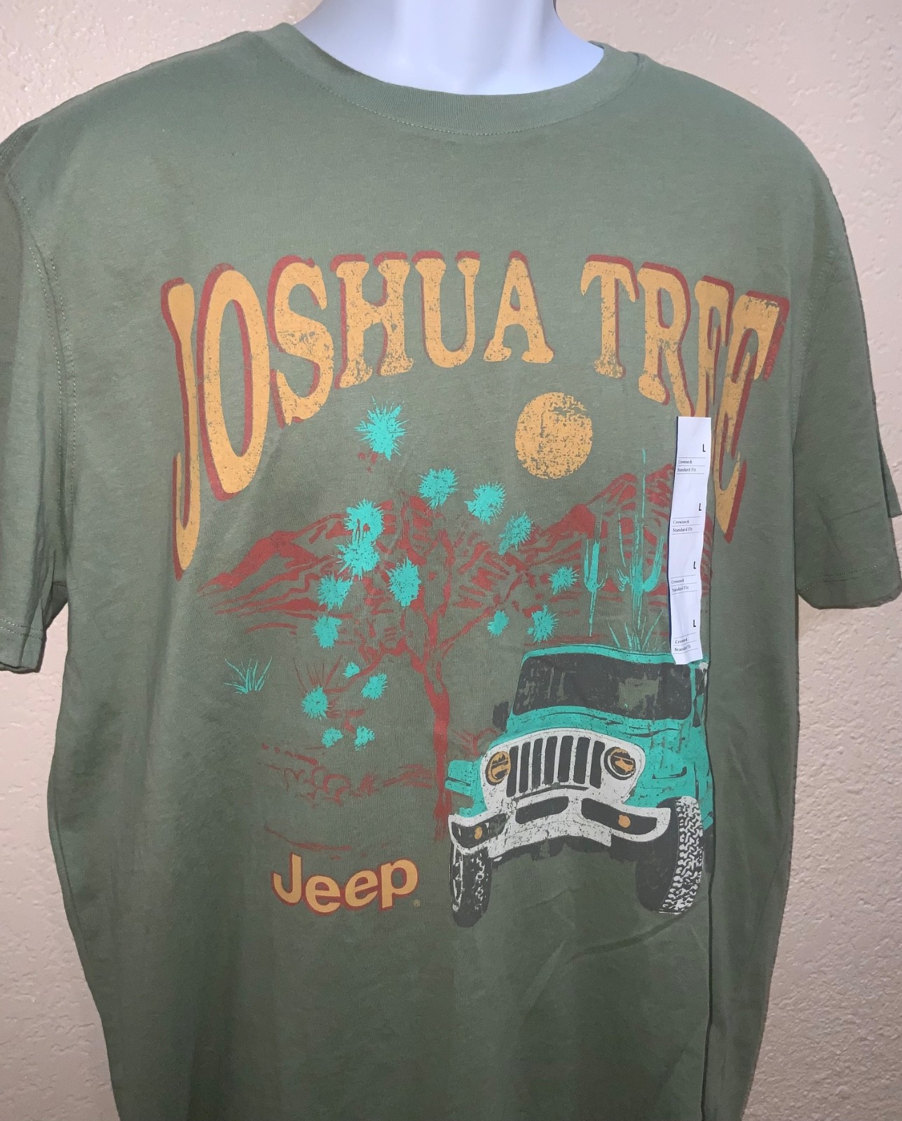 LARGE sz T-shirt Short Sleeve GREEN w JOSHUA TREE Graphic Print 60% Cotton blen