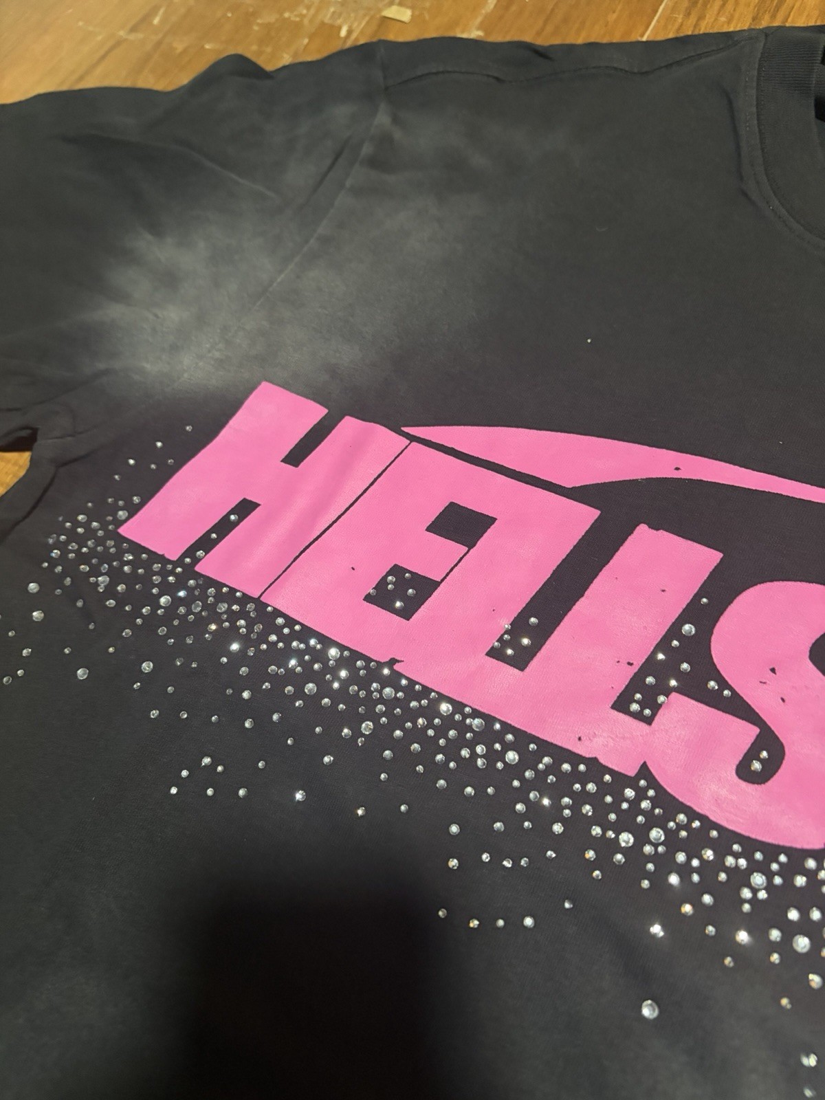 Hellstar T-Shirt Men’s Black & Pink w Rhinestones New