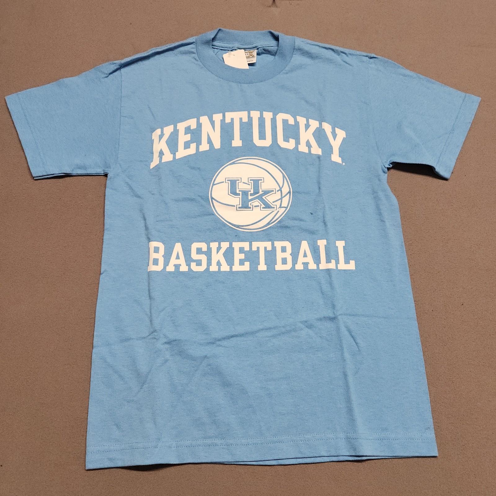 Kentucky Wildcats Basketball T Shirt Adult Small 100% Cotton Sm Light Blue 136