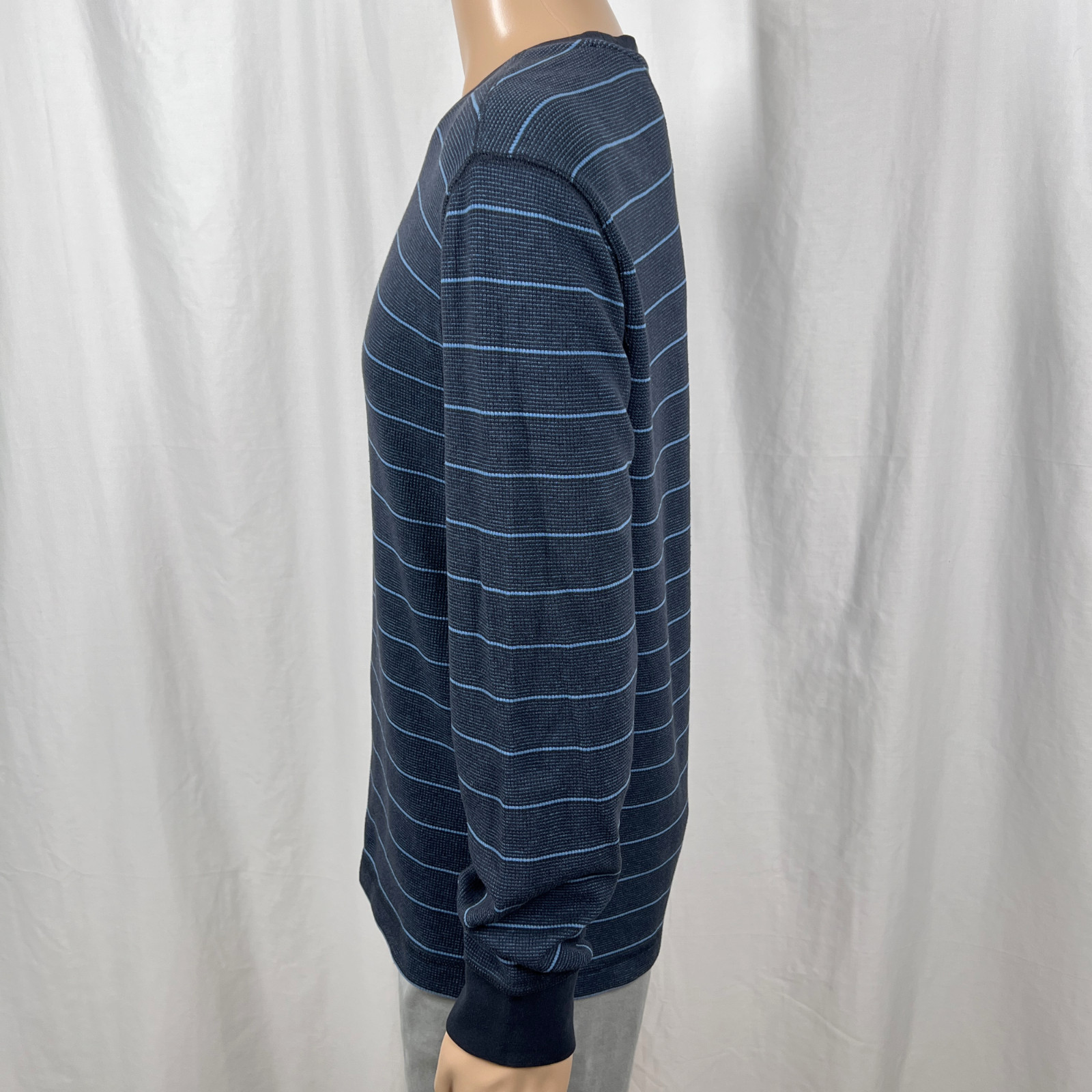 Banana Republic Men&rsquo;s Large Navy Blue Striped Long Sleeve Thermal Knit T-Shirt