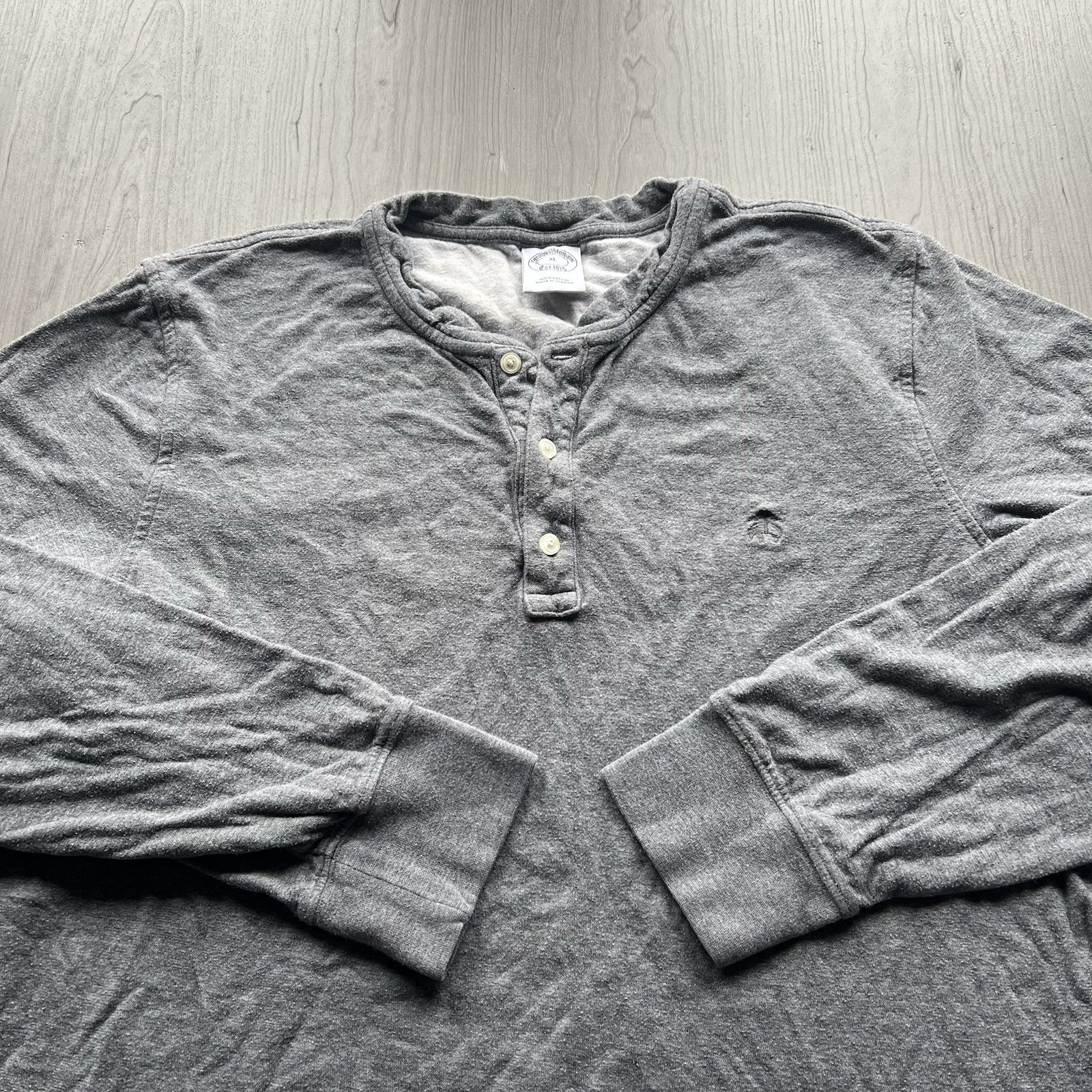 Brooks Brothers Henley Shirt Mens XL Gray Red Fleece Long Sleeve Cotton Preppy