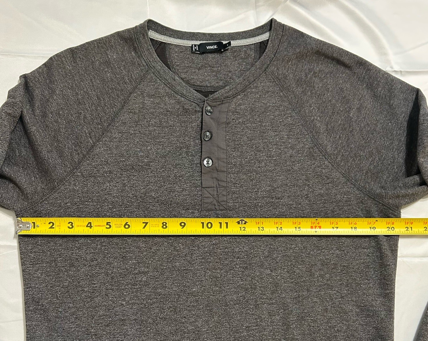 Vince Henley Pullover Shirt Mens M Gray Long Sleeve Raglan Button Up Casual