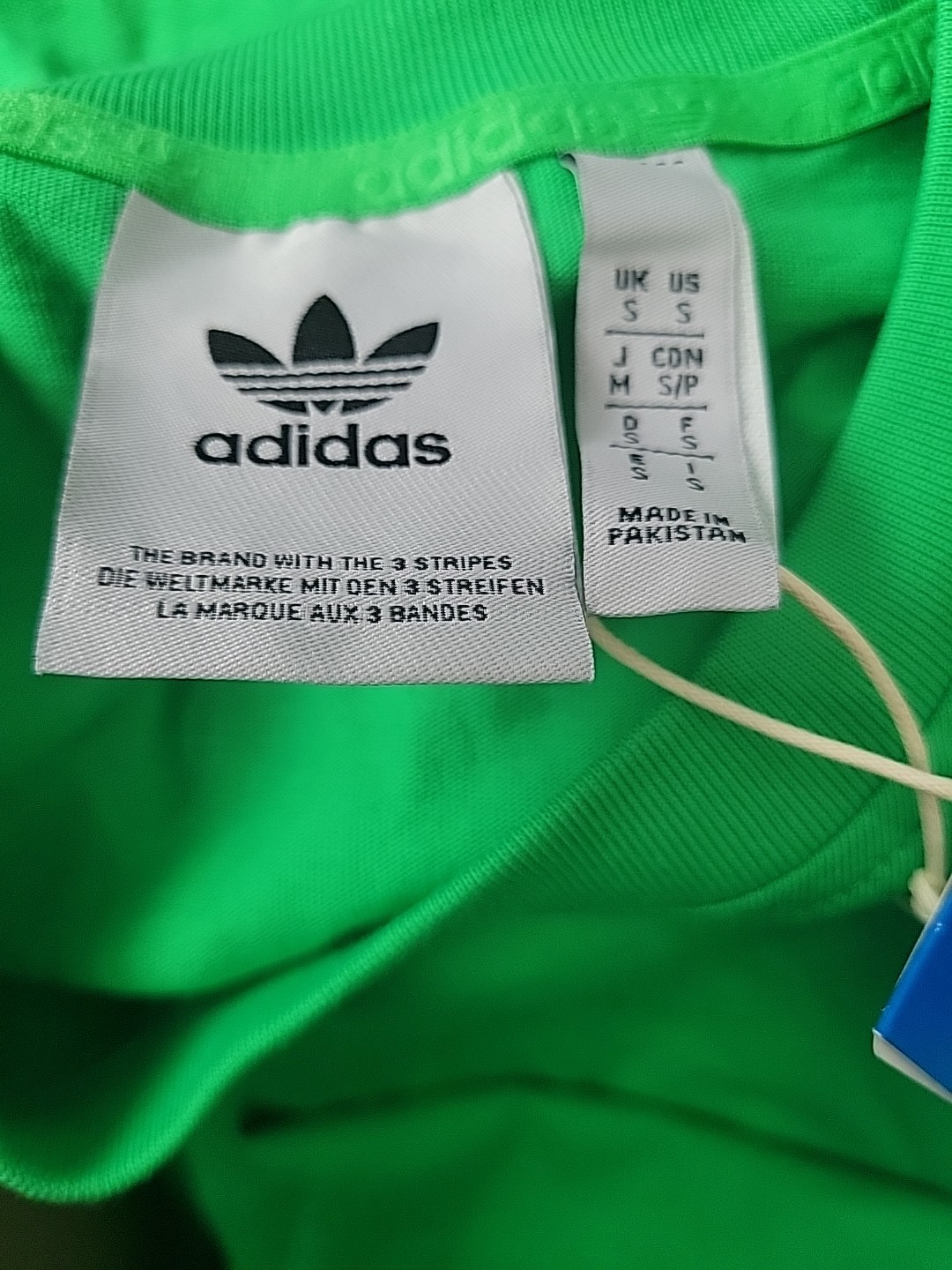Adidas Men&rsquo;s Trefoil Essential Tshirt. Energy Green. Small. 100% Cotton