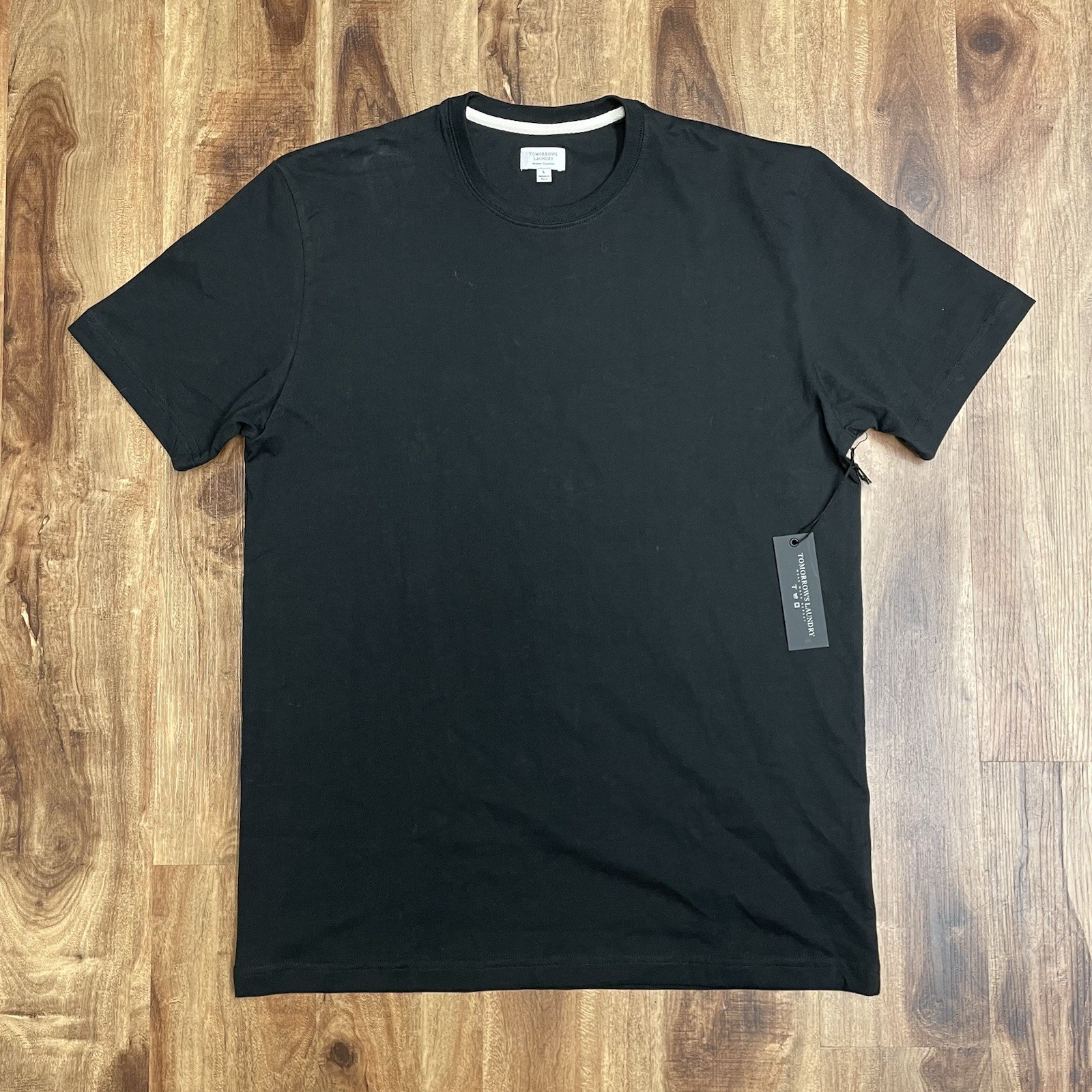 Tomorrows Laundry Men&rsquo;s Large Black Modern Fit Tee T-shirt, Essential Tee