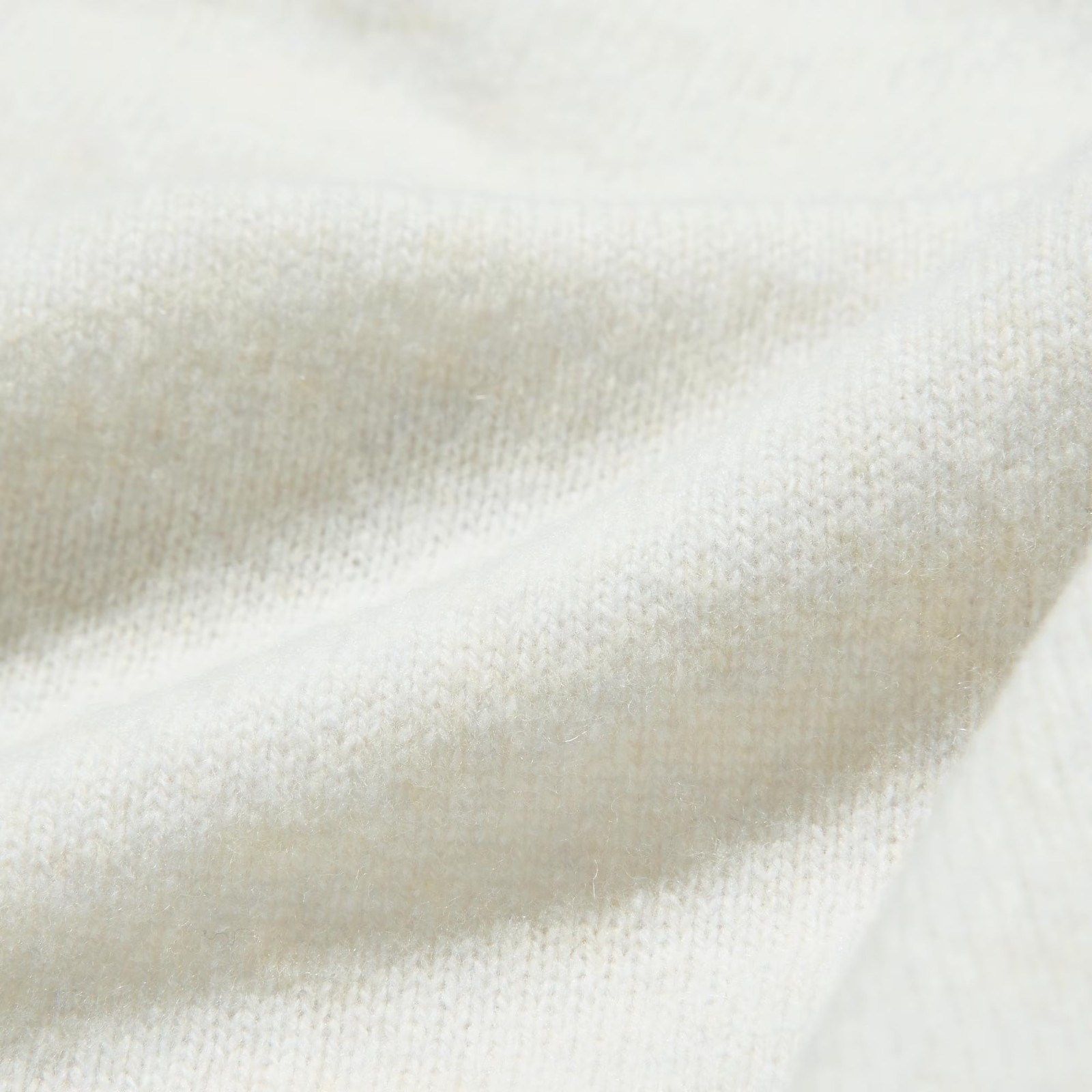 PSL KAWS WINTER x UNIQLO Lambswool Crewneck Sweater 4 colors New Japan 2025
