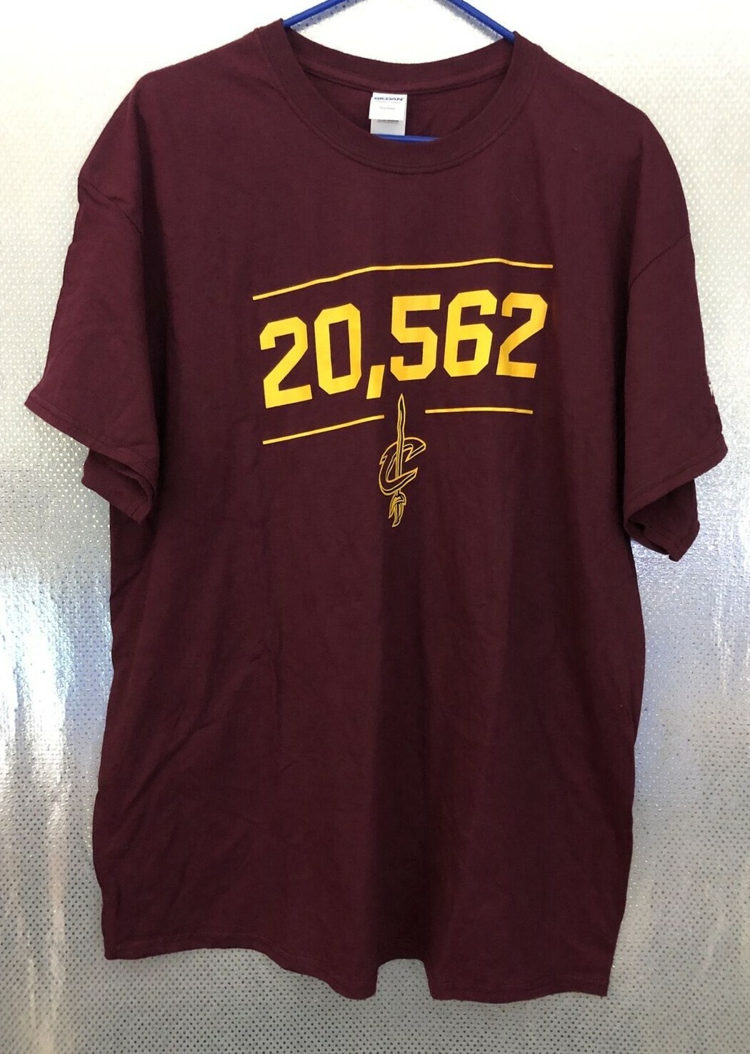 Cleveland Cavaliers Shirt Mens Sz XL Wine Gold 20,562 All In Sponsor Tee T-Shirt