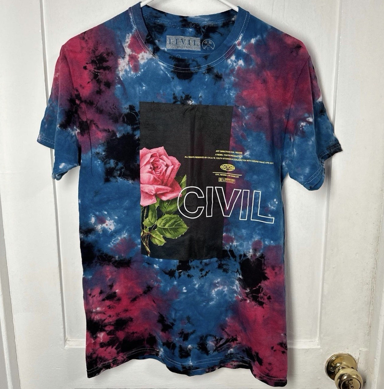 Civil Men’s S Blue/Pink/Black Tie-Dye Logo Graphic Crew Neck T-Shirt