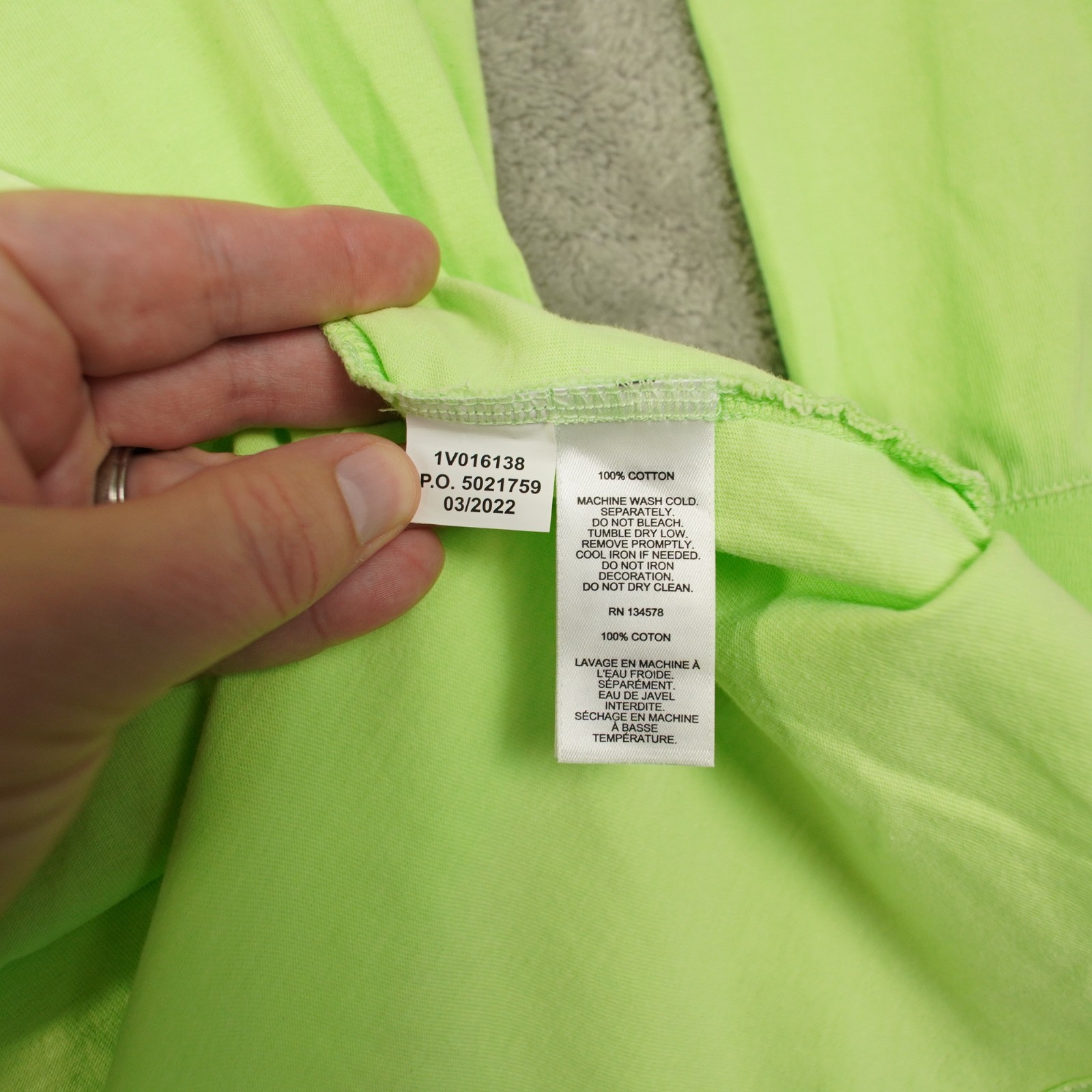 Vineyard Vines Long Sleeve Pocket Tee Men&rsquo;s XXL Green Neon Graphic Burgee Whale