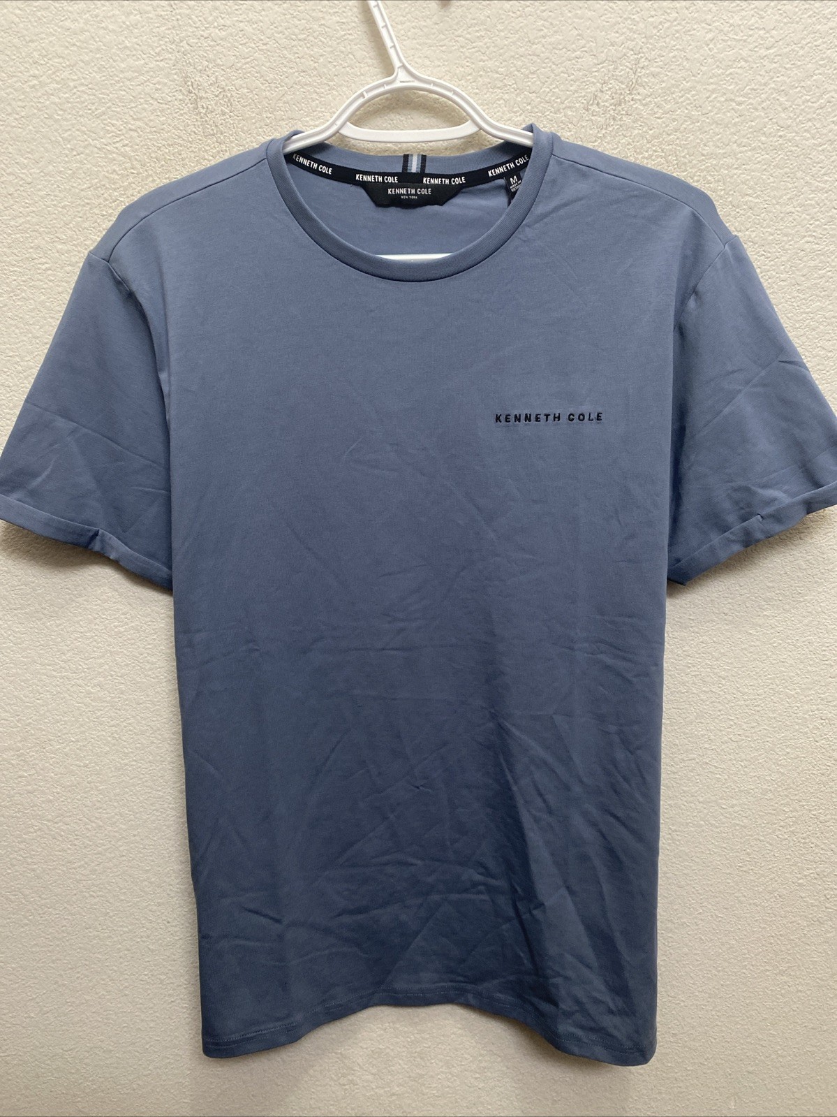 Kenneth Cole Men&rsquo;s Clear Sky Blue Medium T-Shirt Short Sleeve Small Logo