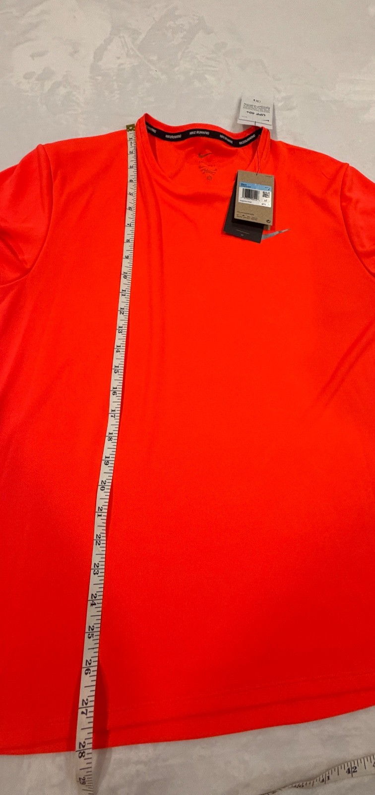 Nike Men&rsquo;s Dri-FIT UV Miler Running T-Shirt size M
