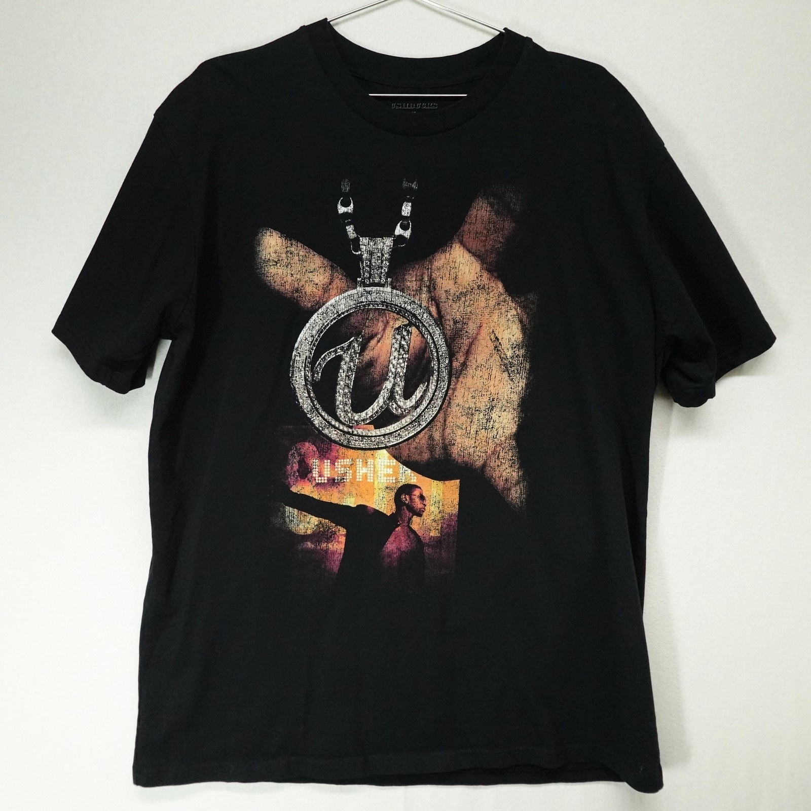 Usher TShirt Mens XL Black Caesars Palace Las Vegas Colosseum Concert