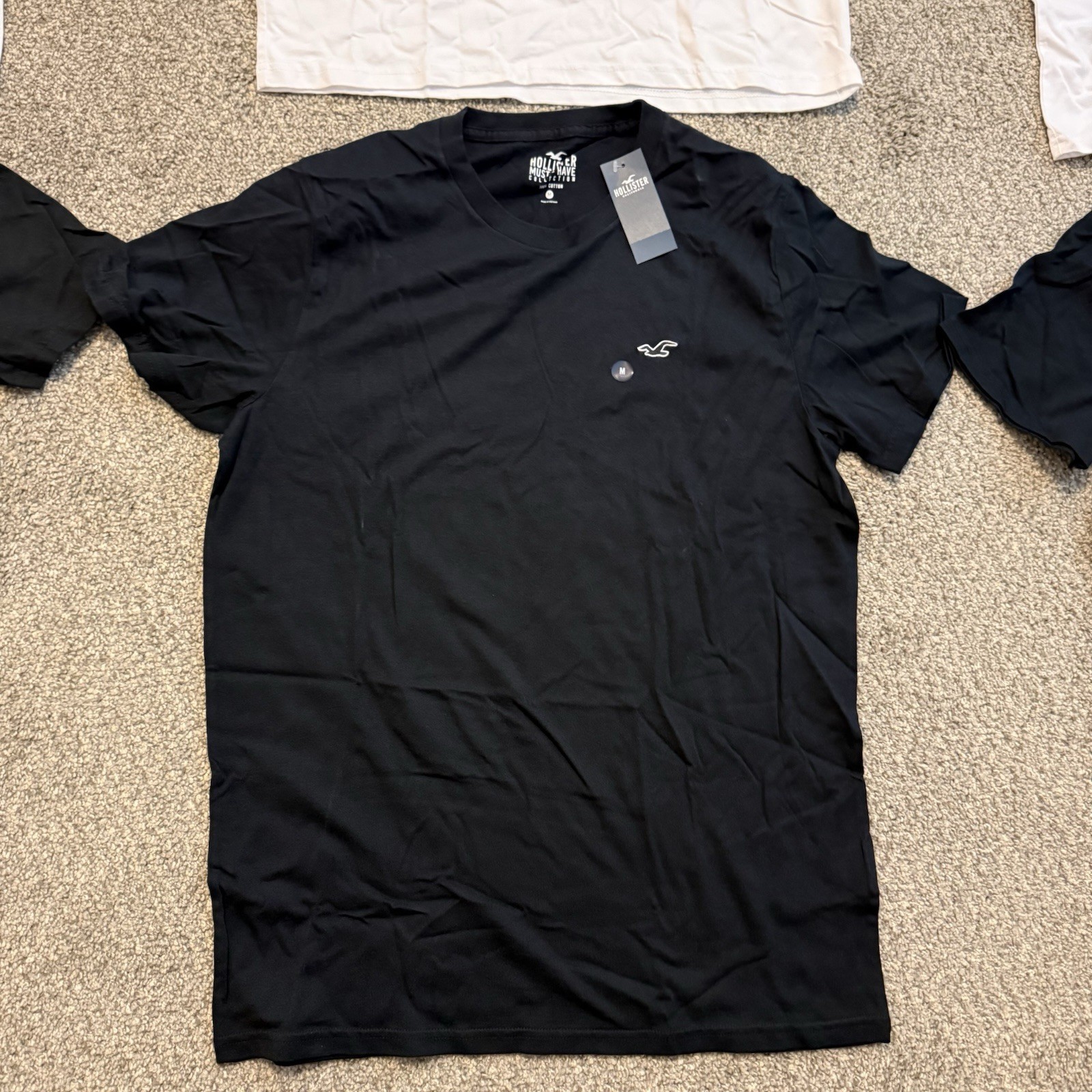 Hollister MUST HAVE Collection Crewneck T Shirts Pack of 6 Mens MEDIUM