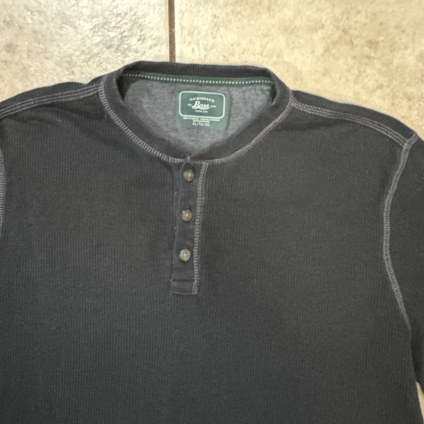GH Bass Co Shirt Mens XL Black Long Sleeve Henley Collar Pullover