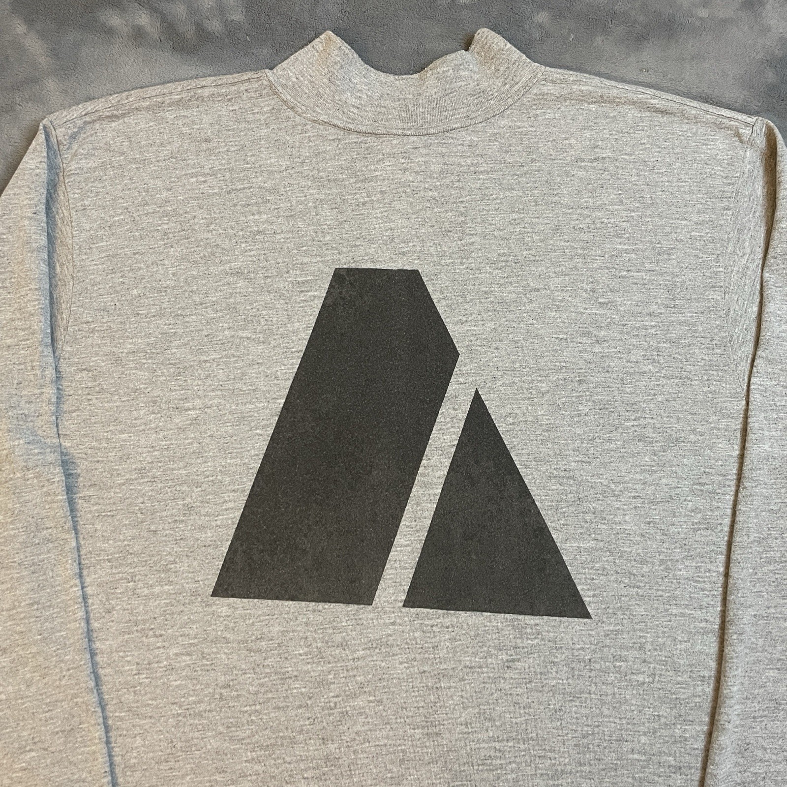 Vintage US Army Long Sleeve T-Shirt Mens XL Gray Logo United States Military 90s